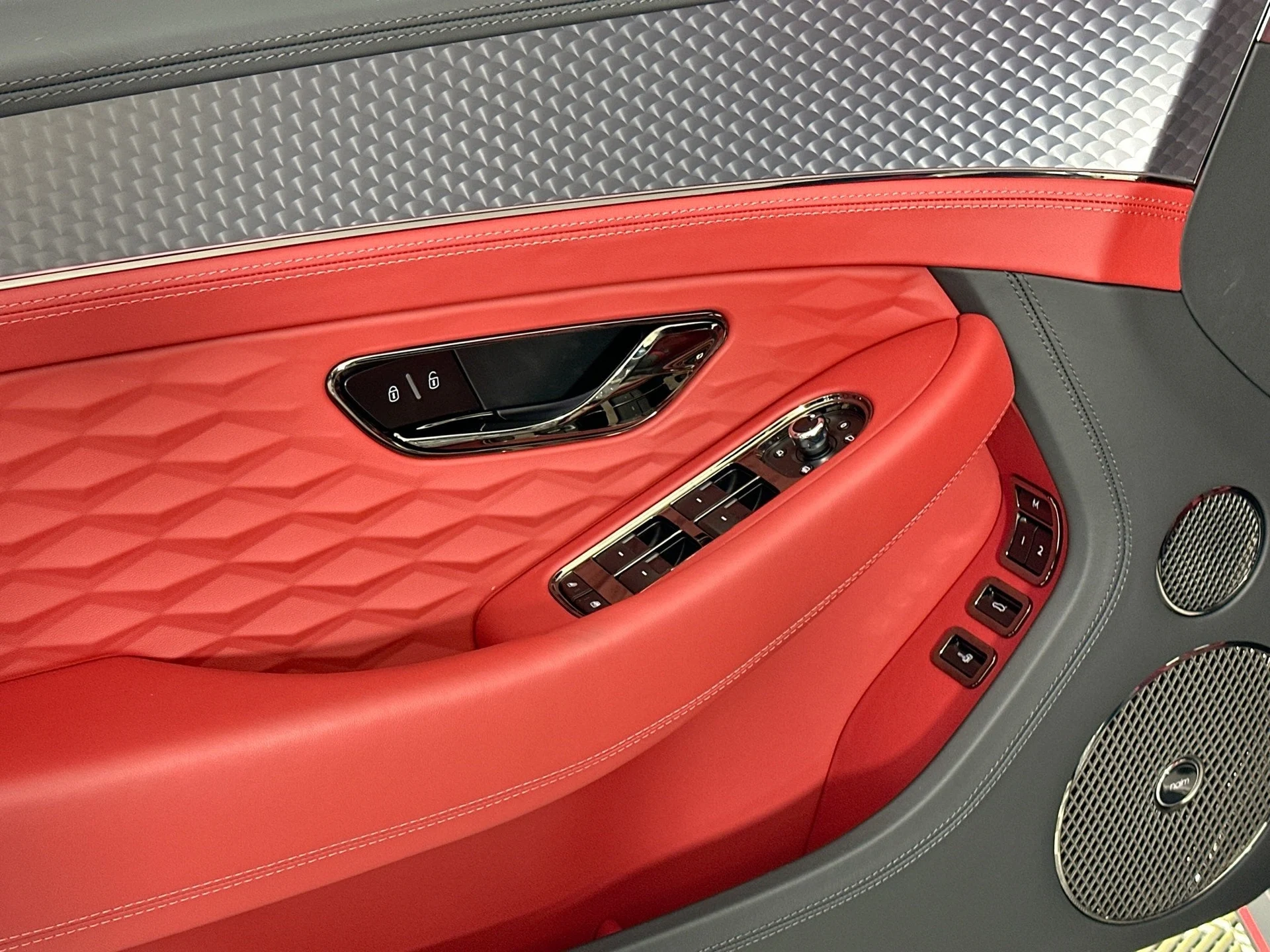 mph014_2866611791_15_cce8fd5b9f