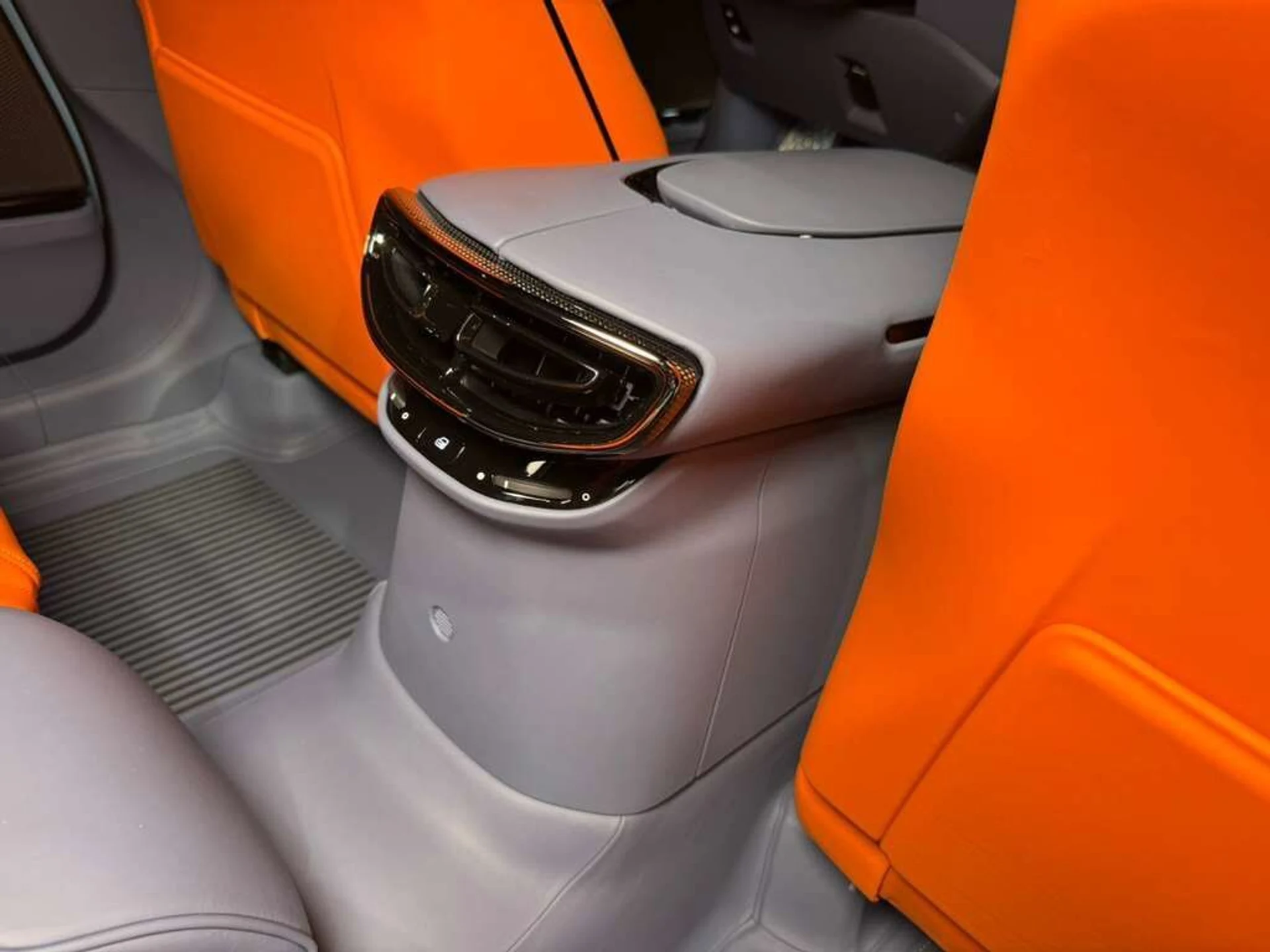 mph014_2869097118_9ca432187c74872051b8b2fc49038317_8ae396daad