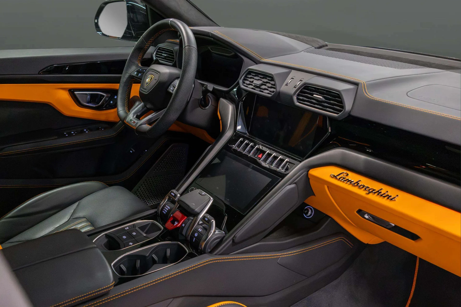 mph014_2871334701_e7a81ce4_a971_4e68_aead_d2ee70f459ce_202420_Lamborghini20_Urus20_S2028_ZPBCB_3_ZLXRLA_3431329_15_6857caaf29