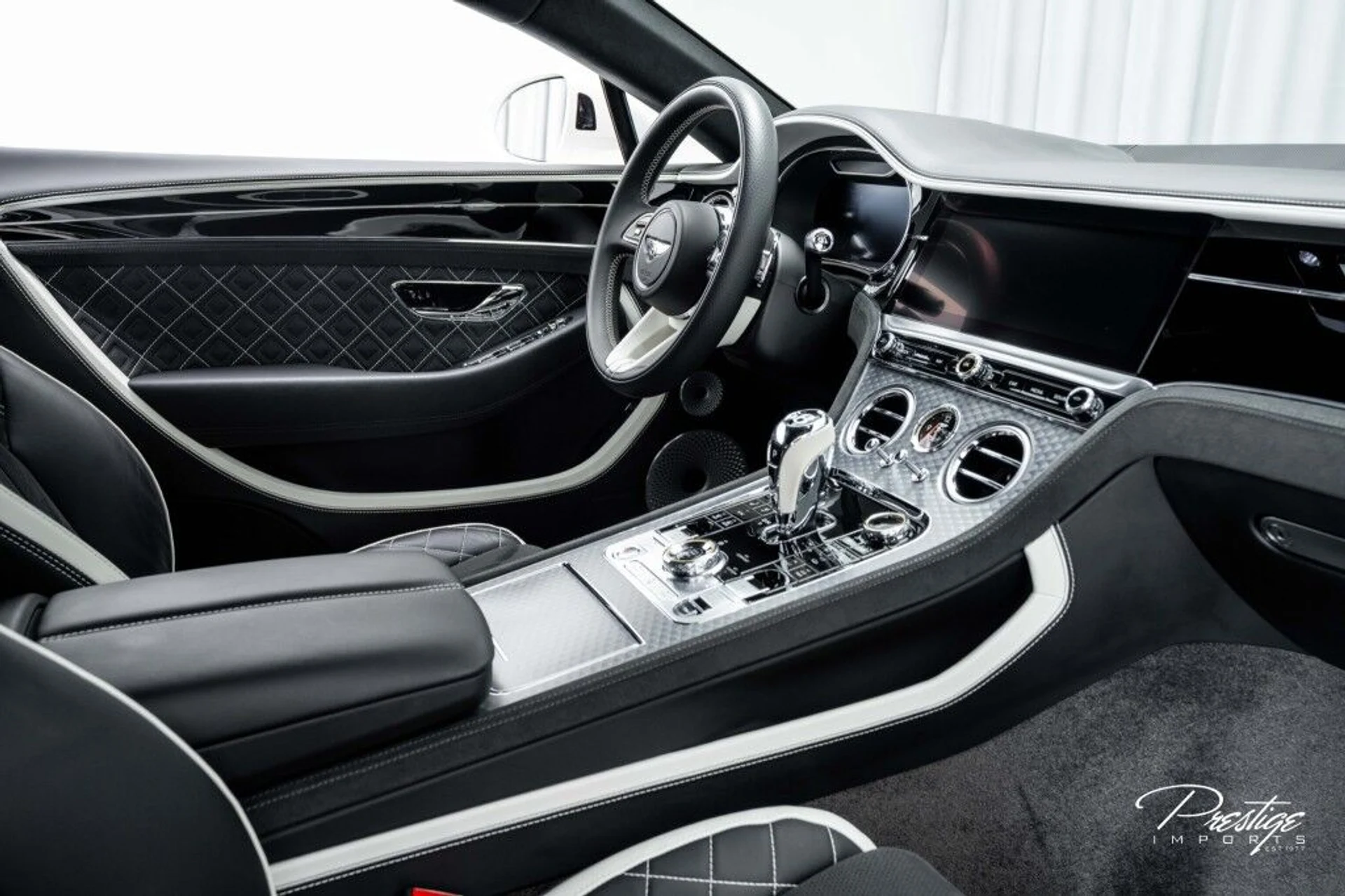 mph014_287562460_e826cdc903447832674fff32c61e7ca2_deb27ea509