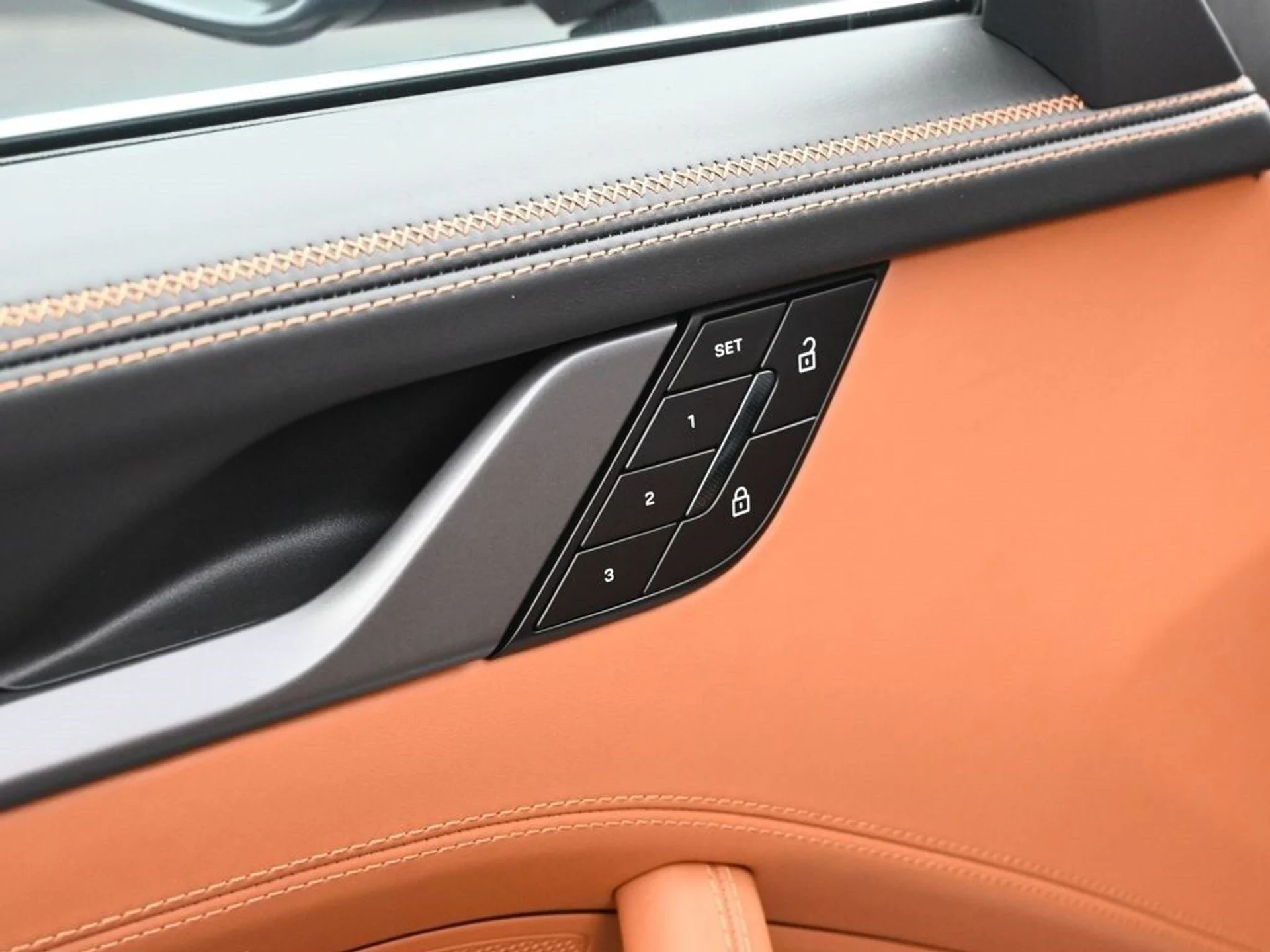 mph014_2876038847_fd65e0c80f4f4fcbdb4da5df8e226c6bx_9897bd9720