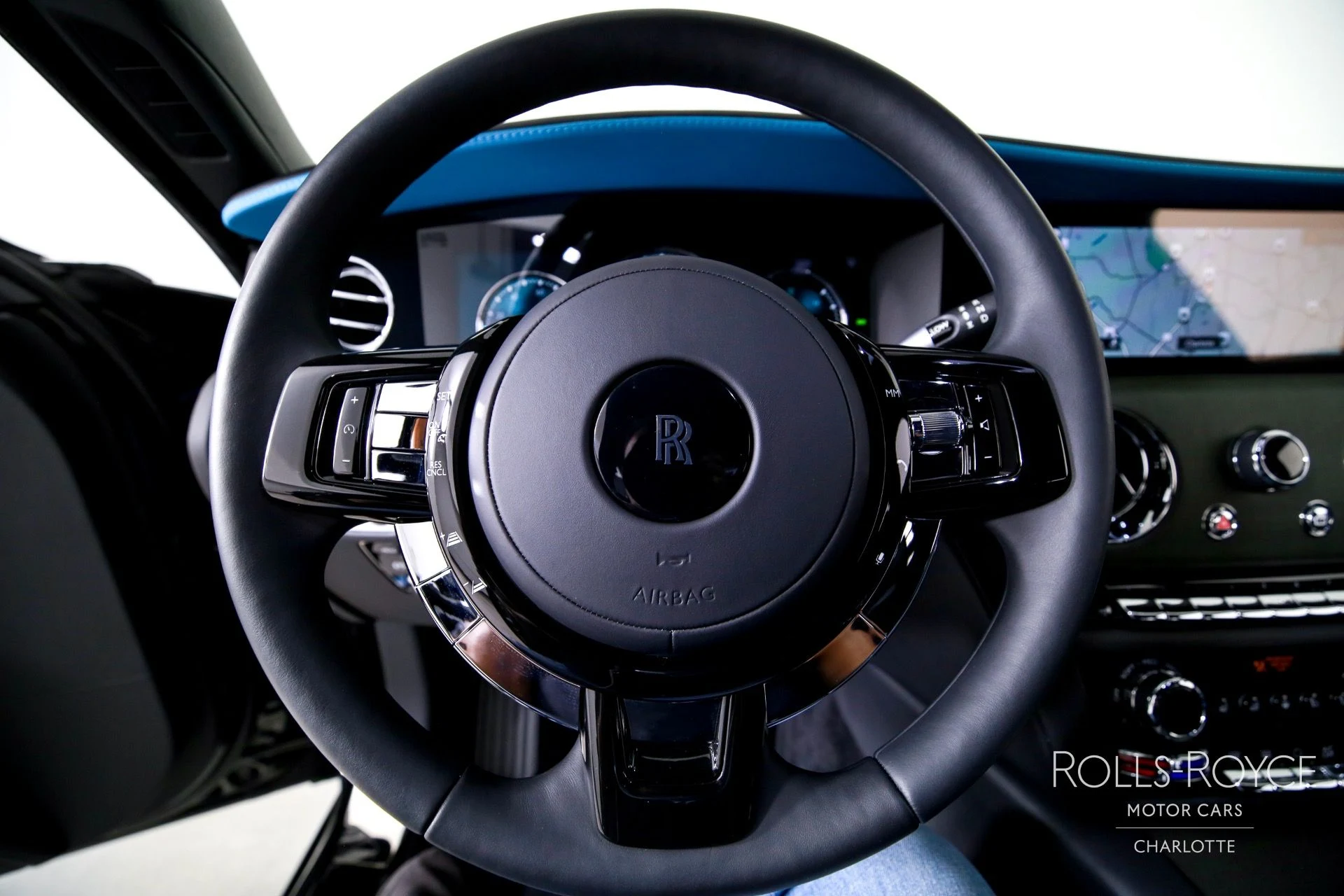 mph014_2876040082_Used_2024_Rolls_Royce_Ghost_1755798774_467d737f99