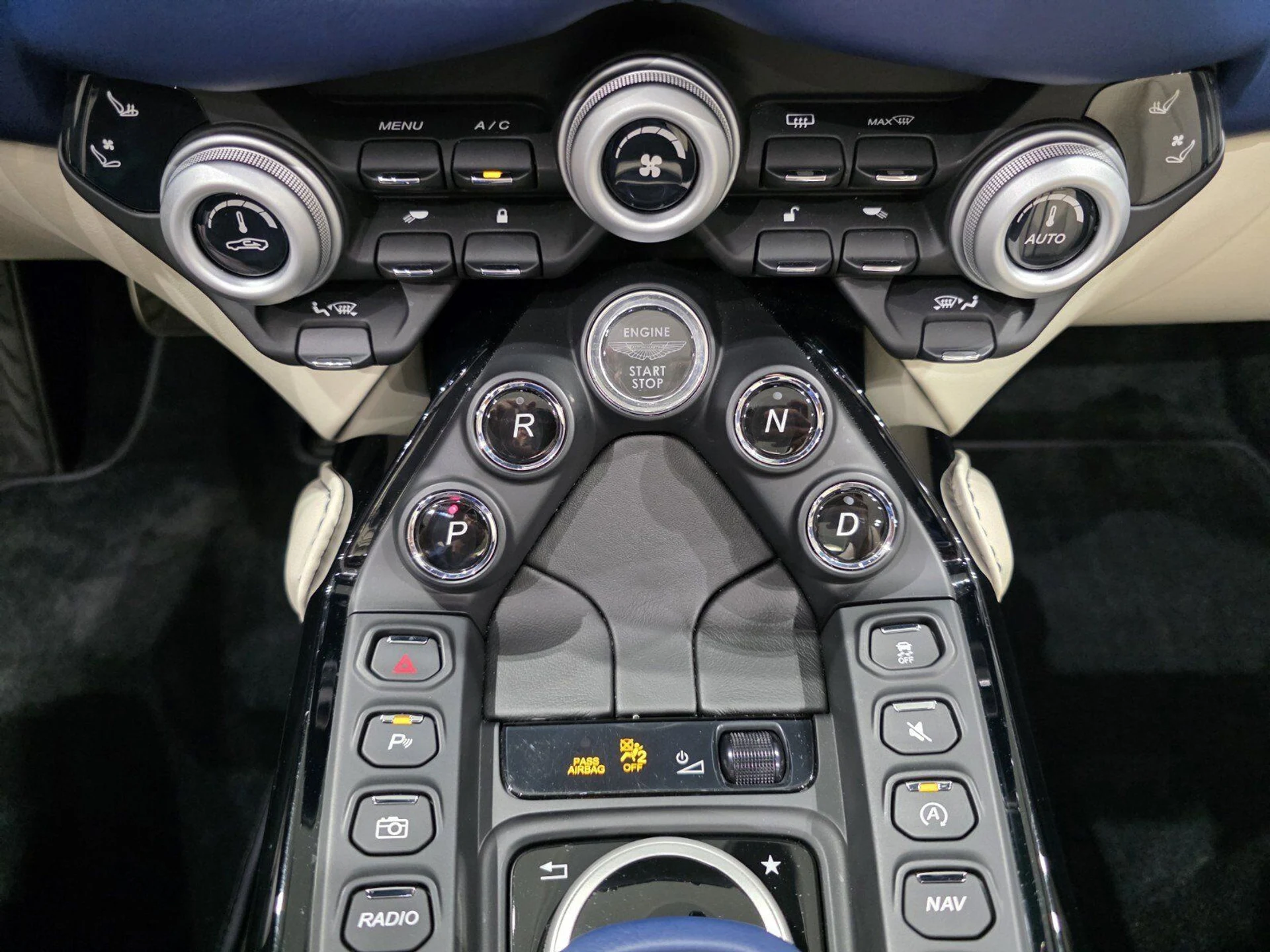 mph014_2877176669_ca061dcdbe3f97f8a426cd658482fb65_23d09fc9df