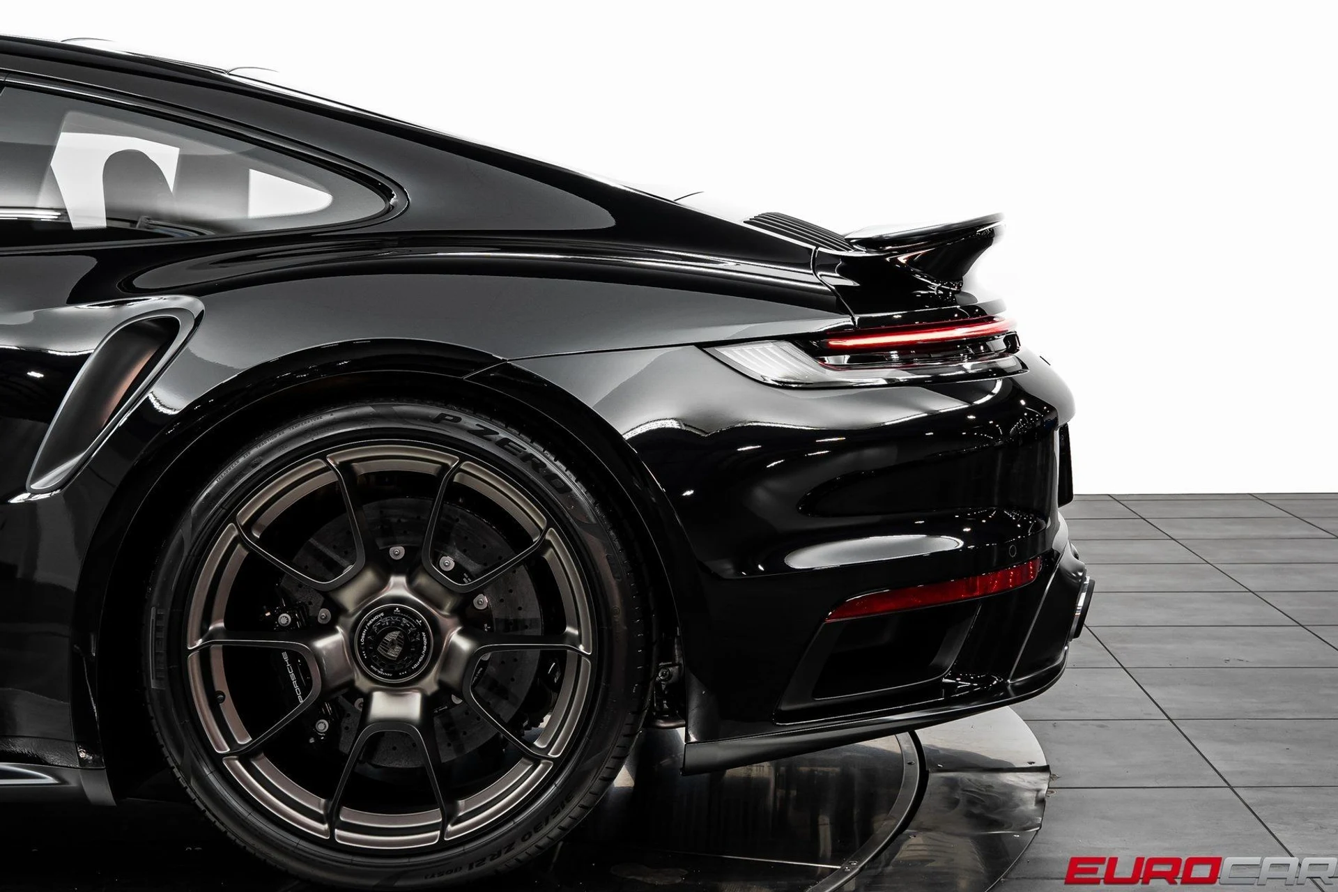 mph014_2878323751_image_15_a17da3af50