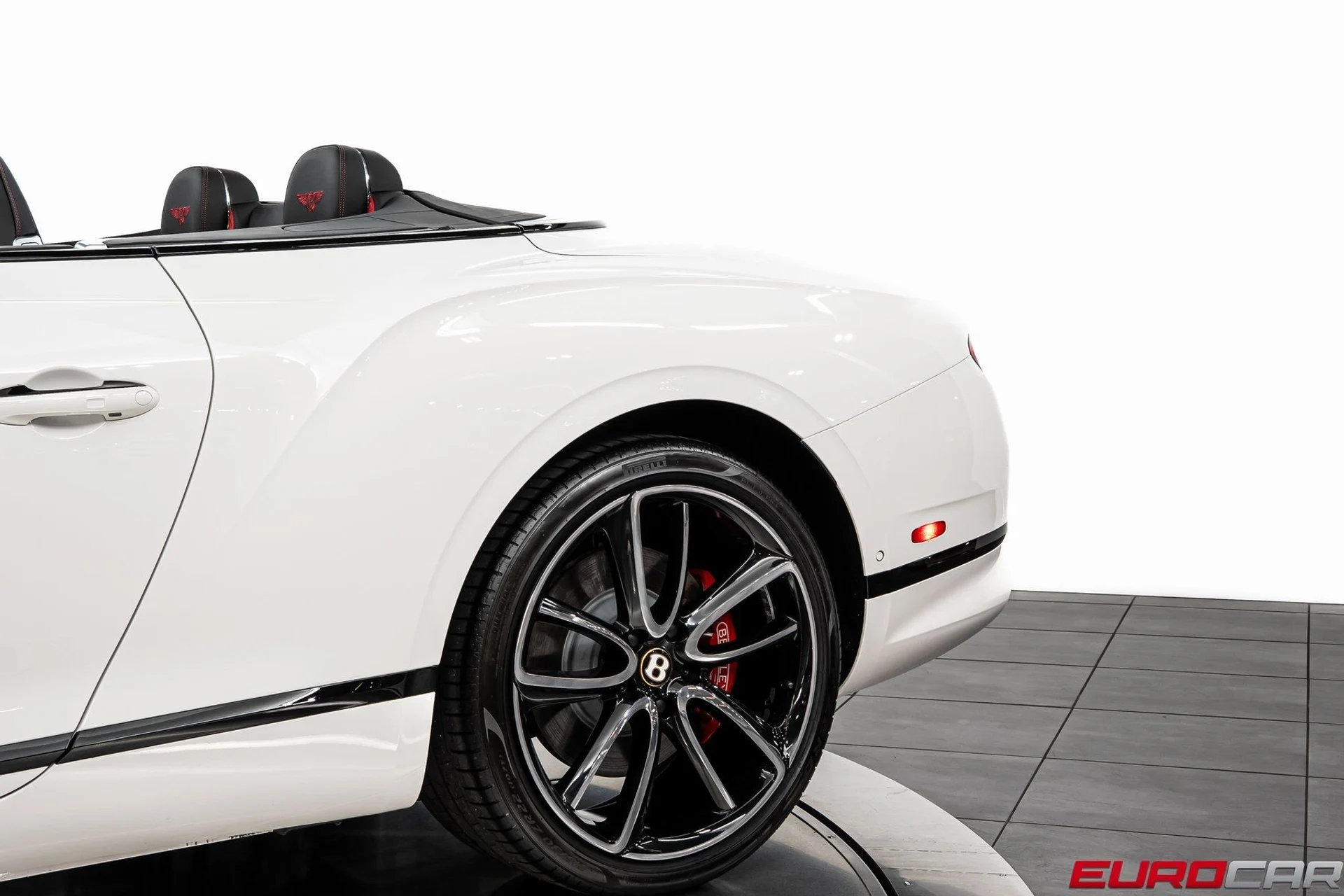 mph014_2879369928_image_15_747c4dbc7c