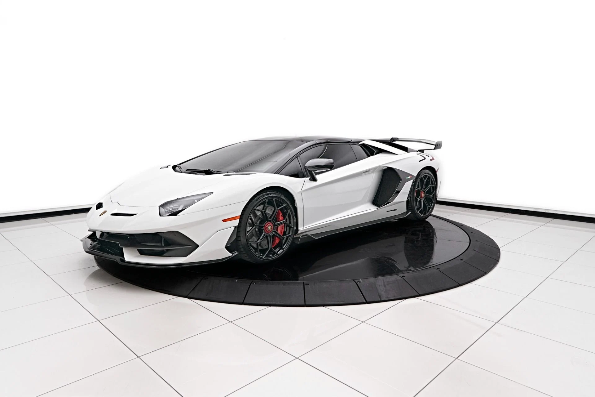 mph014_2887018859_Used_2021_Lamborghini_Aventador_SVJ_Base_1722739728_a3b511fa97