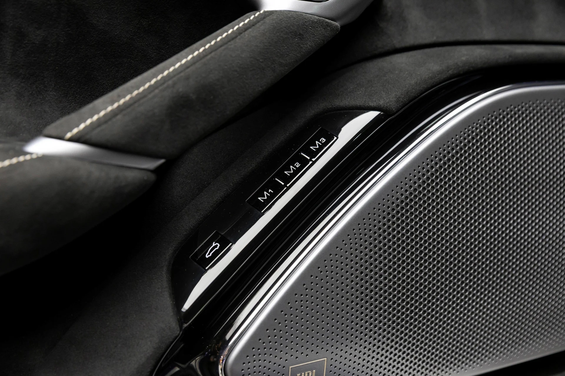 mph014_2895901665_1831644b9ff146b3be8da083adef8364_8f09598cf1