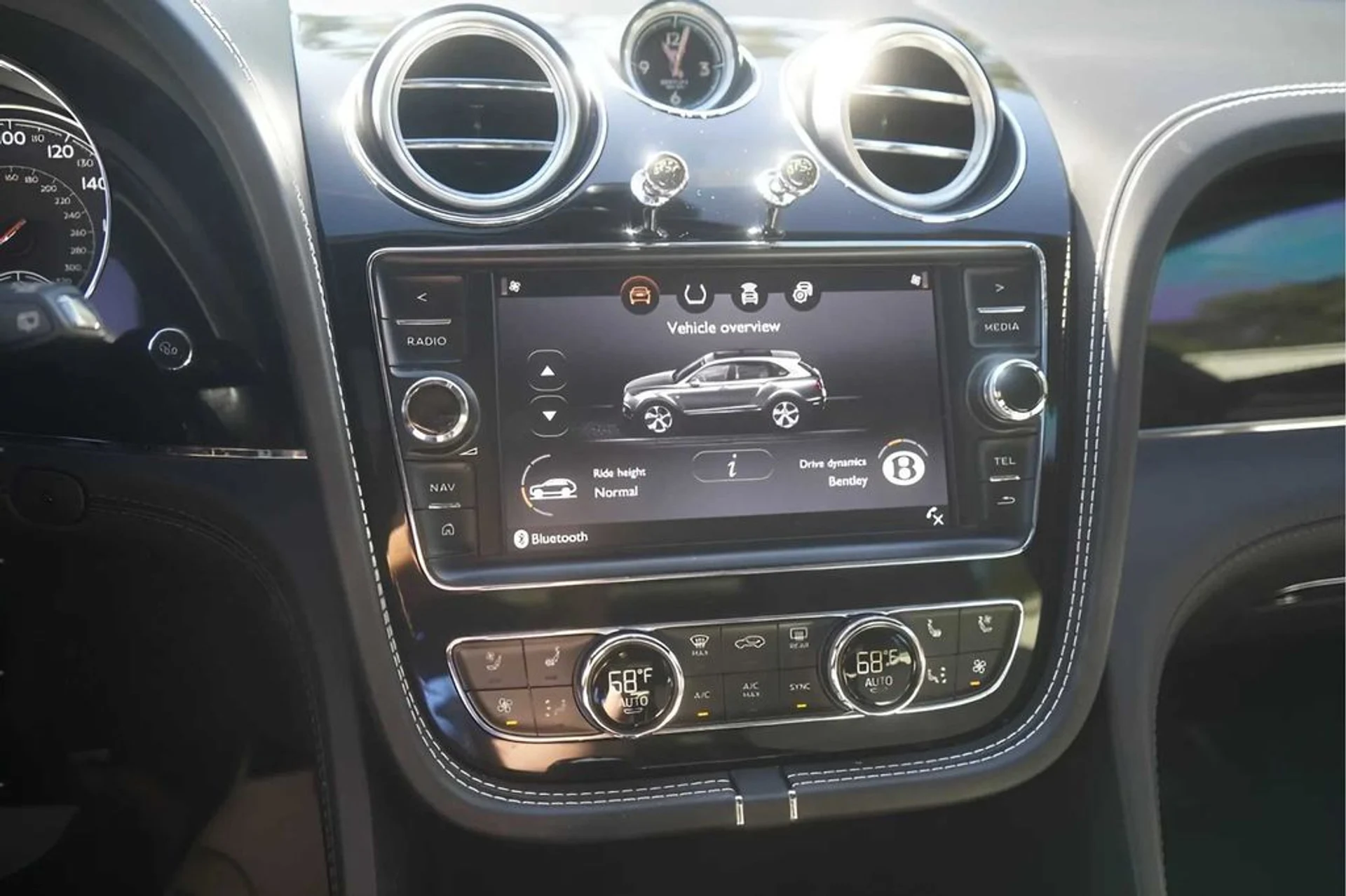 mph014_2898223114_dbf6e7284e7b7fd0c0b7bb36c3ff4e51x_56c9b9e2cb