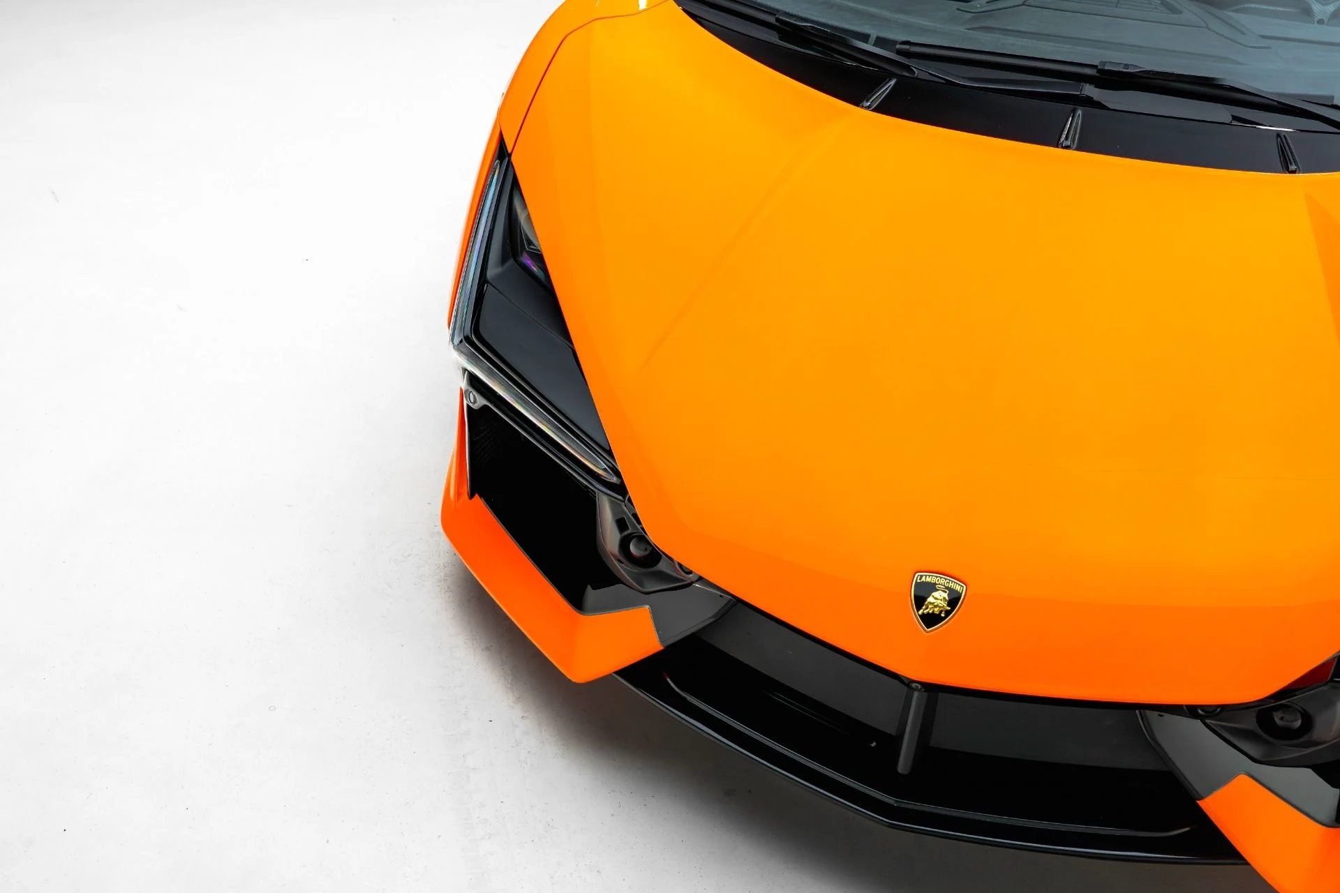 mph014_2900006771_Used_2024_Lamborghini_Revuelto_1781129539_9a6ff39ab4