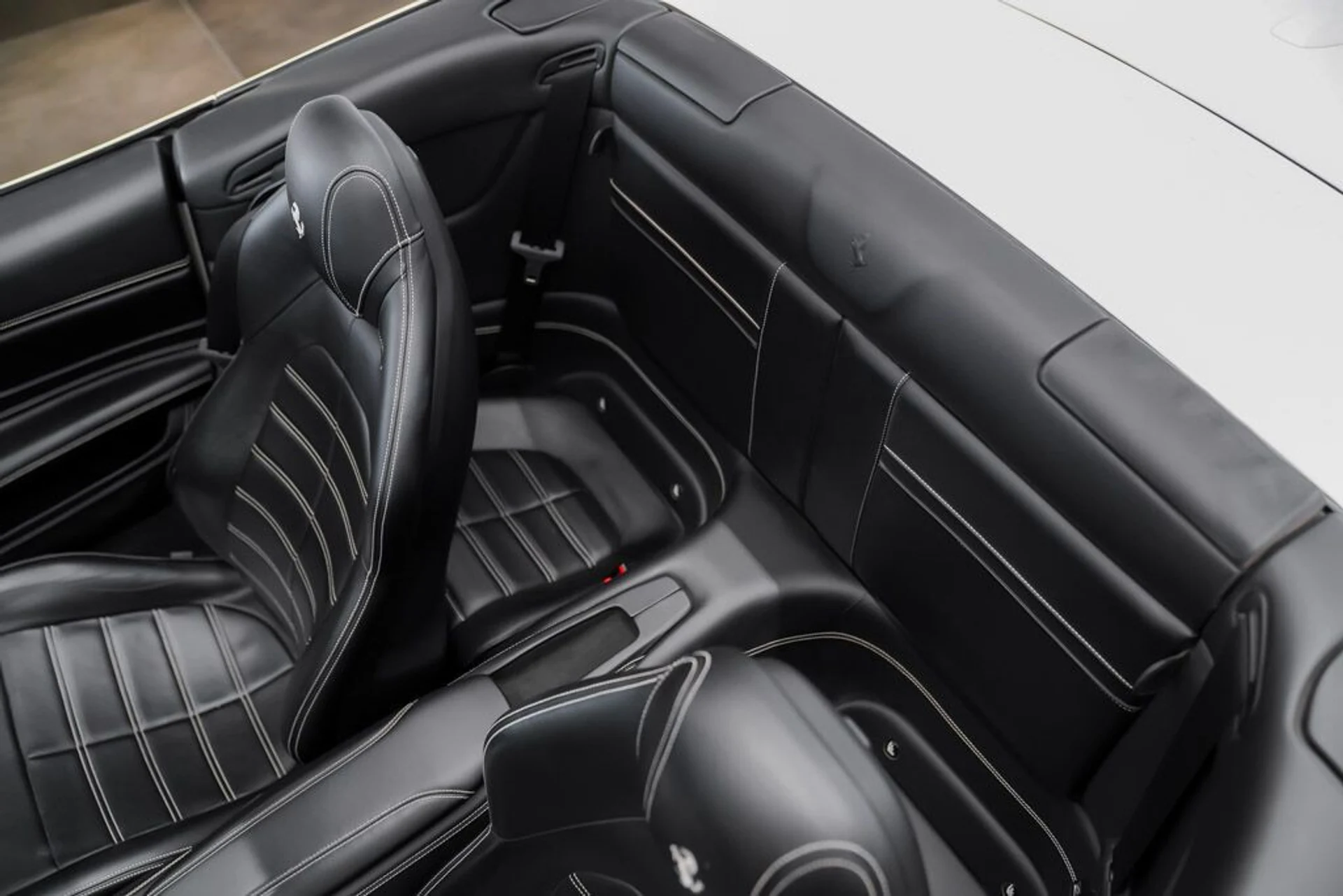 mph014_2902598253_ferrari_california_2015_jpg_v_1758918548_9cfff28025