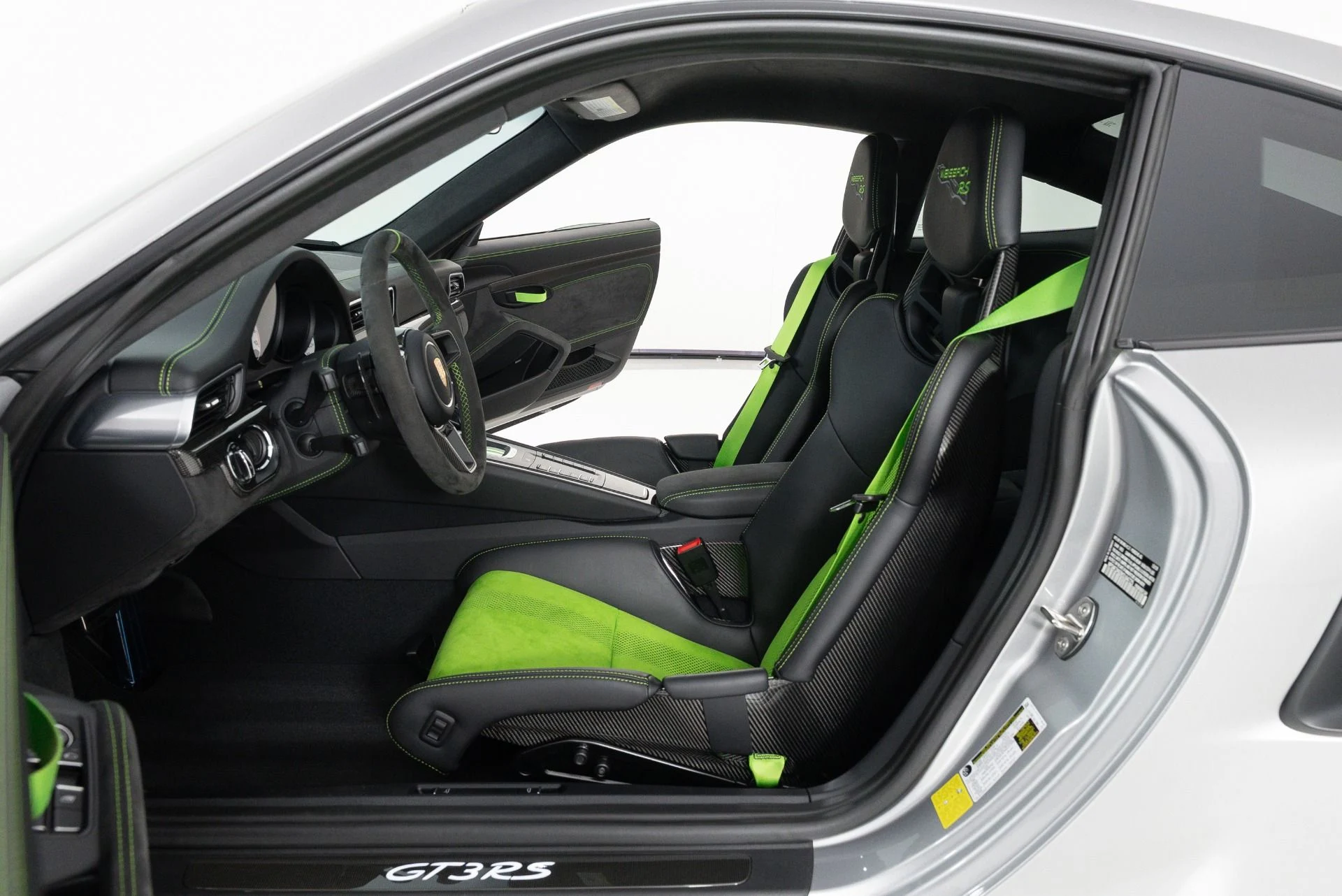 mph014_2907206252_Used_2019_Porsche_911_GT_3_RS_1786043984_94033a27d9