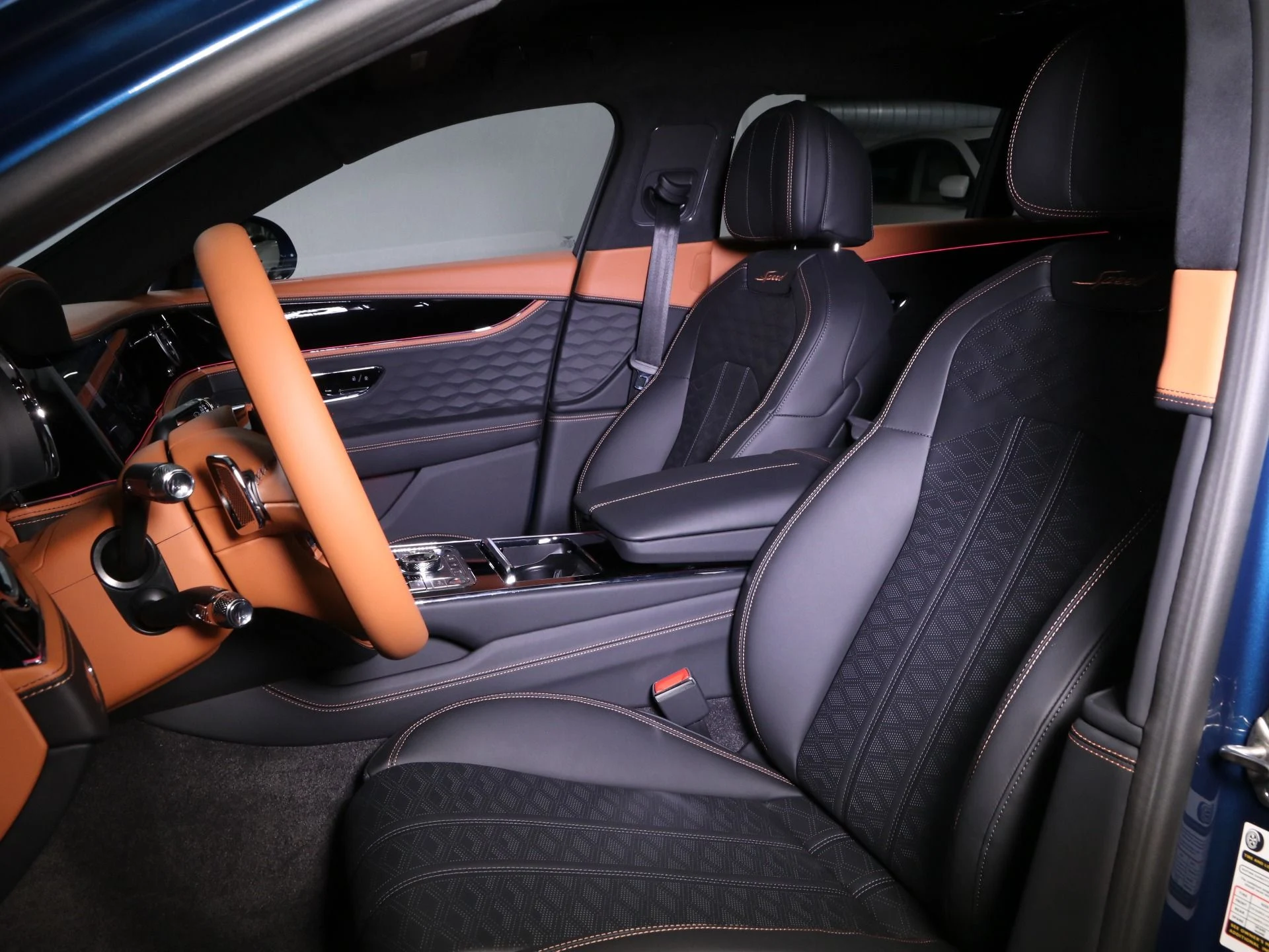 mph014_2910297822_New_2025_Bentley_Flying_Spur_Speed_1756801667_915304a7af