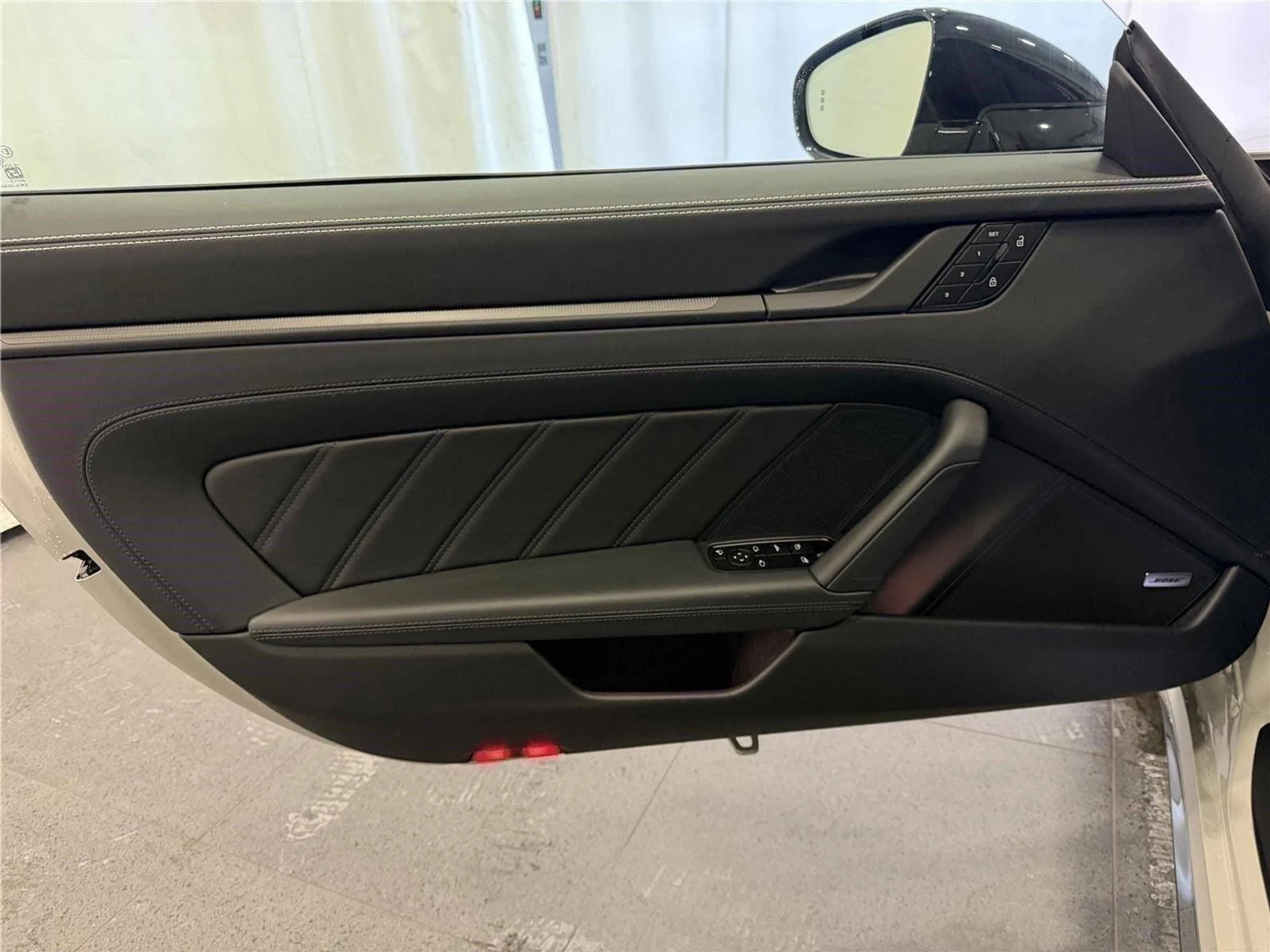 mph014_2911742288_2f7adae7a3f1f140be624b24a5551f57x_8ffb6a6e07