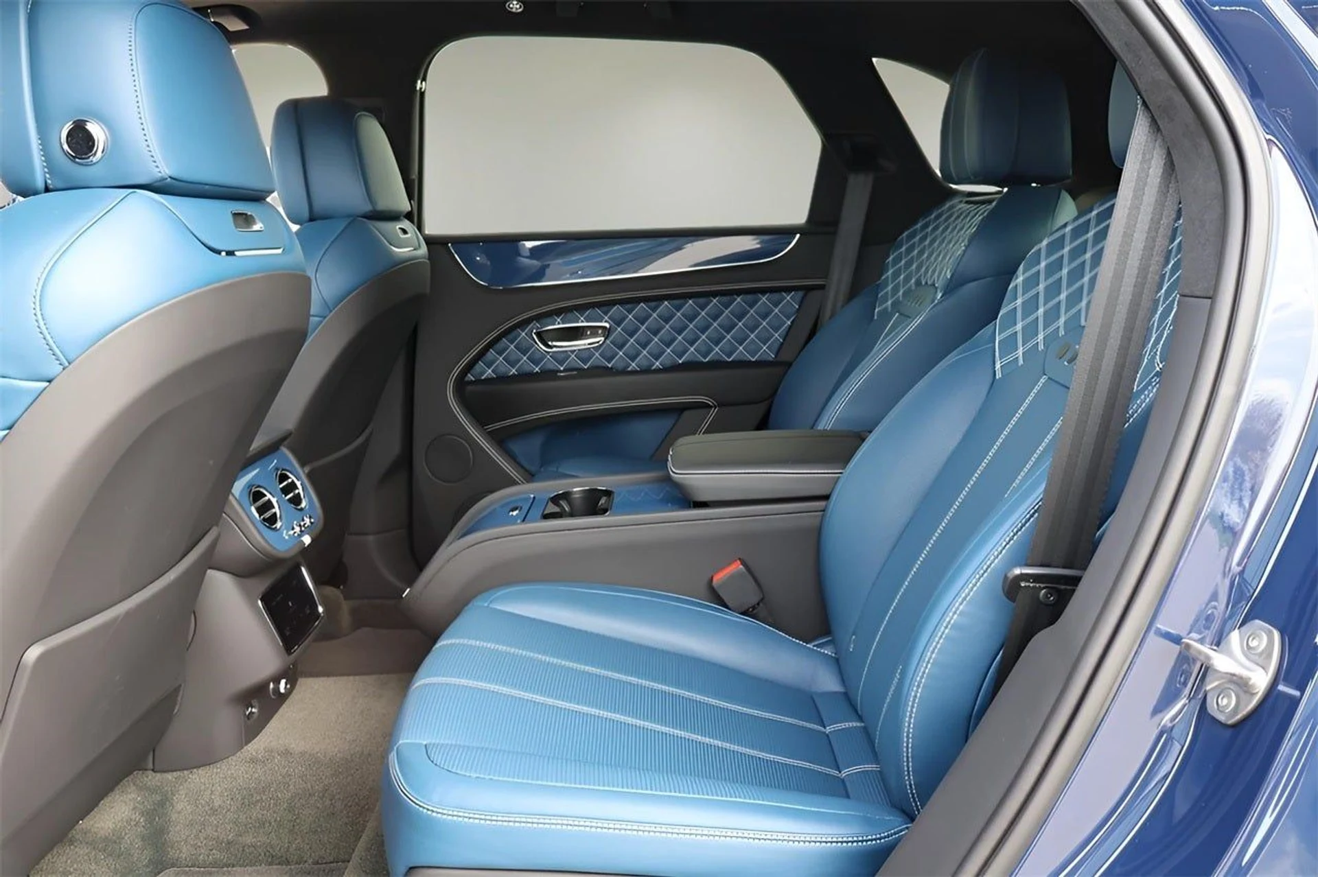 mph014_291437915_15_0cff0fbf8d