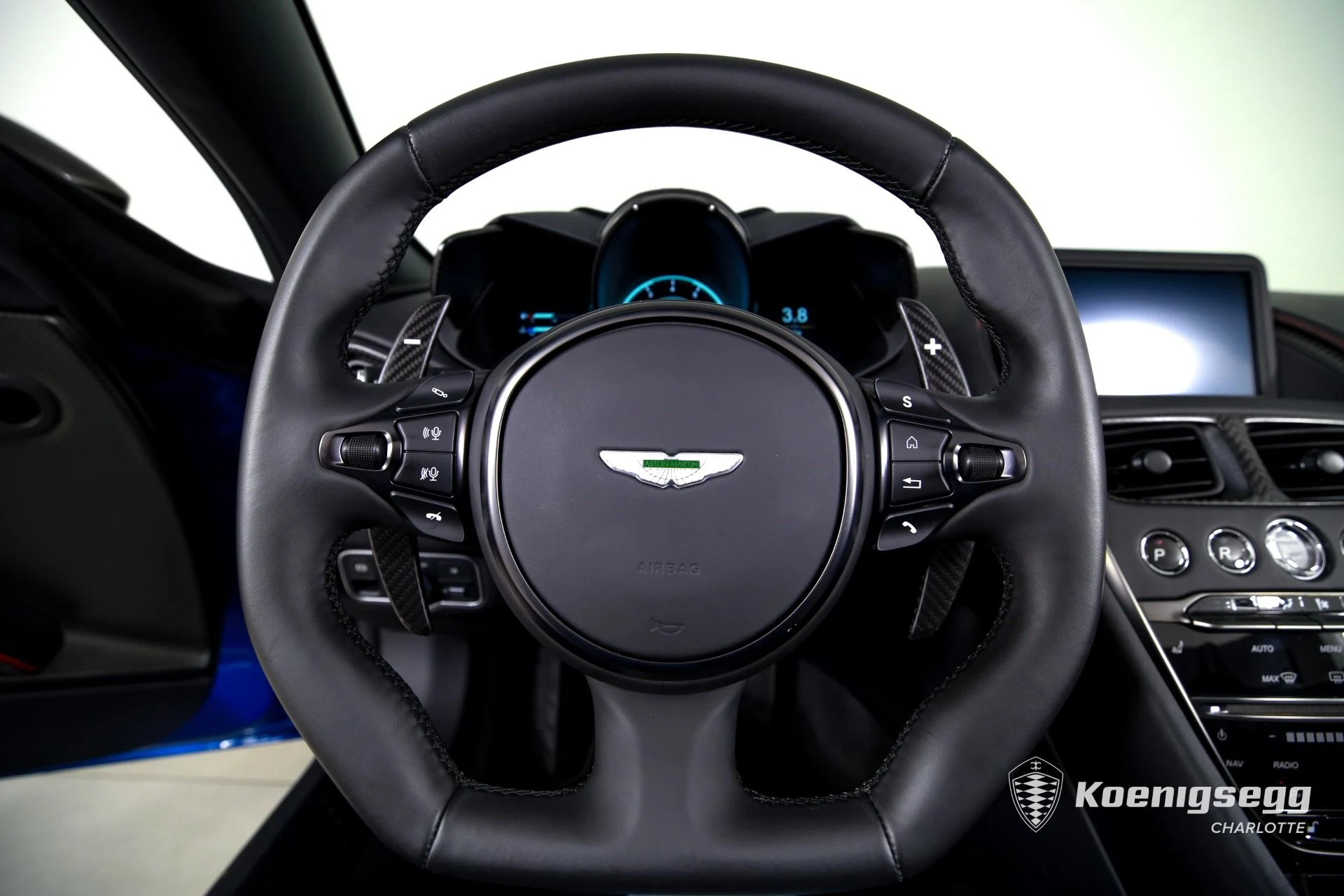 mph014_2925204934_Used_2023_Aston_Martin_DBS_Ultimate_1761053866_9fb298ad99