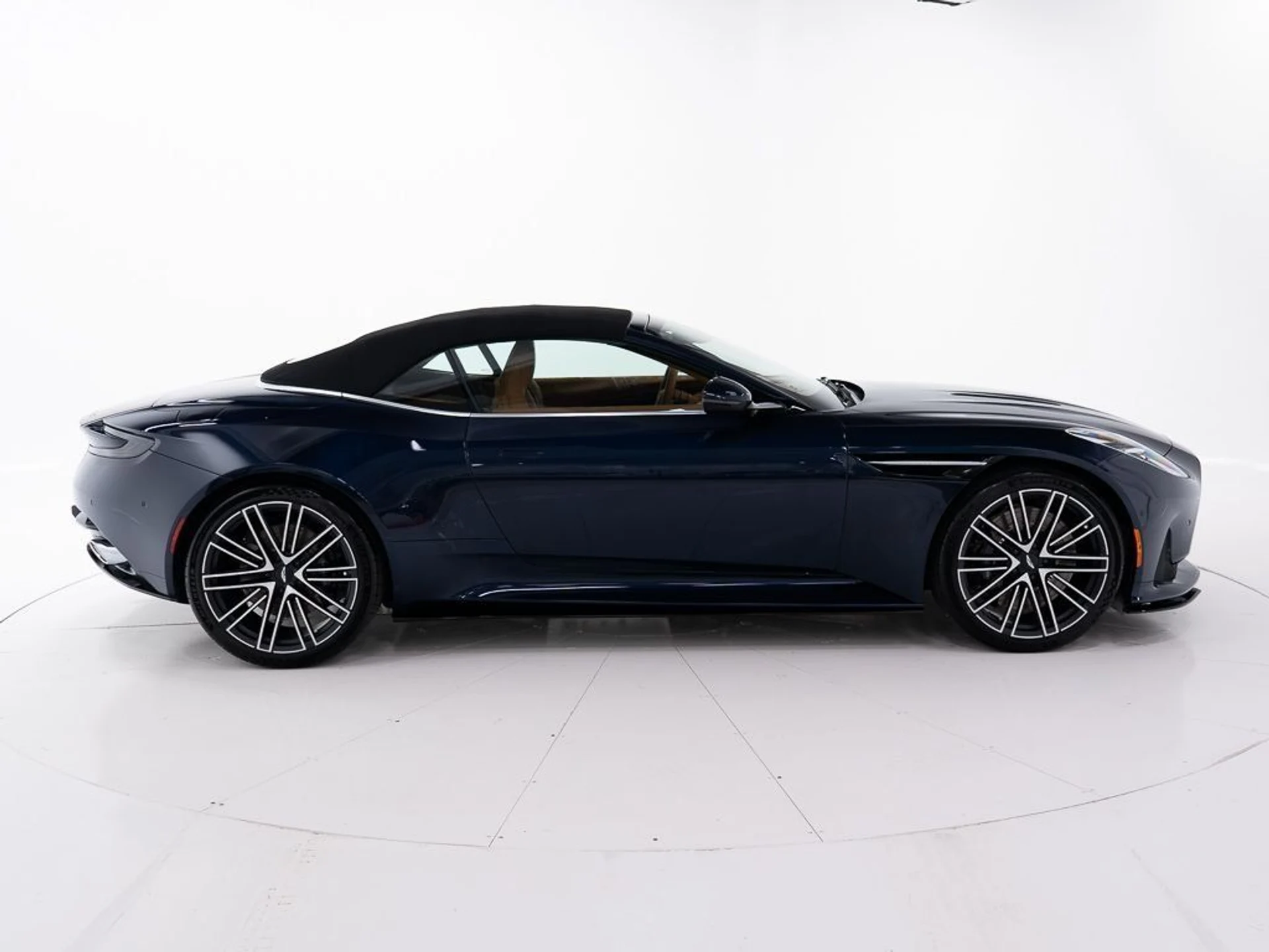 mph014_293386161_caa1ca9d104c50ace85bee413f2946b5_6c5d3993a9