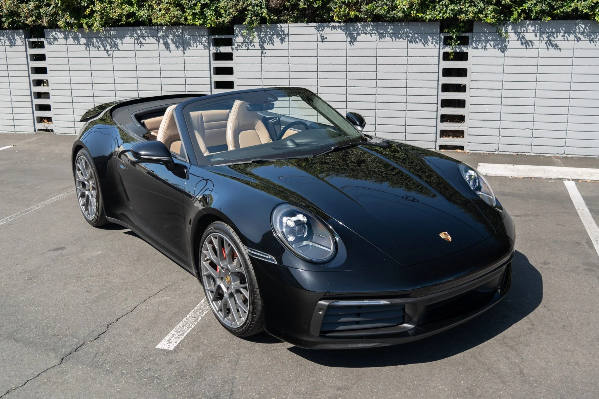 mph014_2935657512_Used_2020_Porsche_911_Carrera_S_1756926775_fae5aa882e