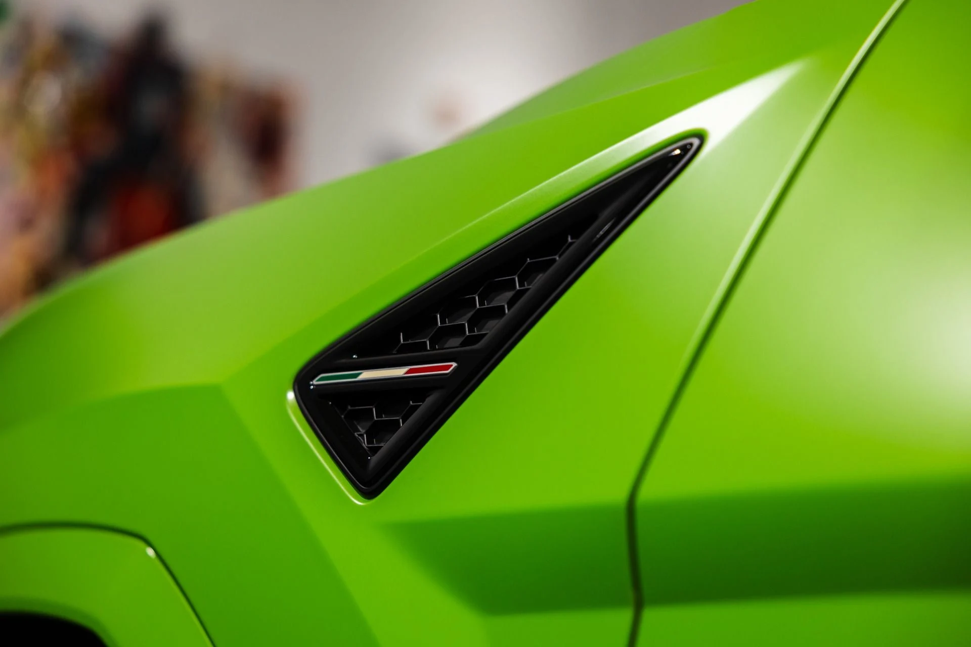 mph014_295183012_Used_2021_Lamborghini_Urus_Verde_Mantis_Pearl_Full_Stealth_PPF_1764949074_c8c11ae7ad