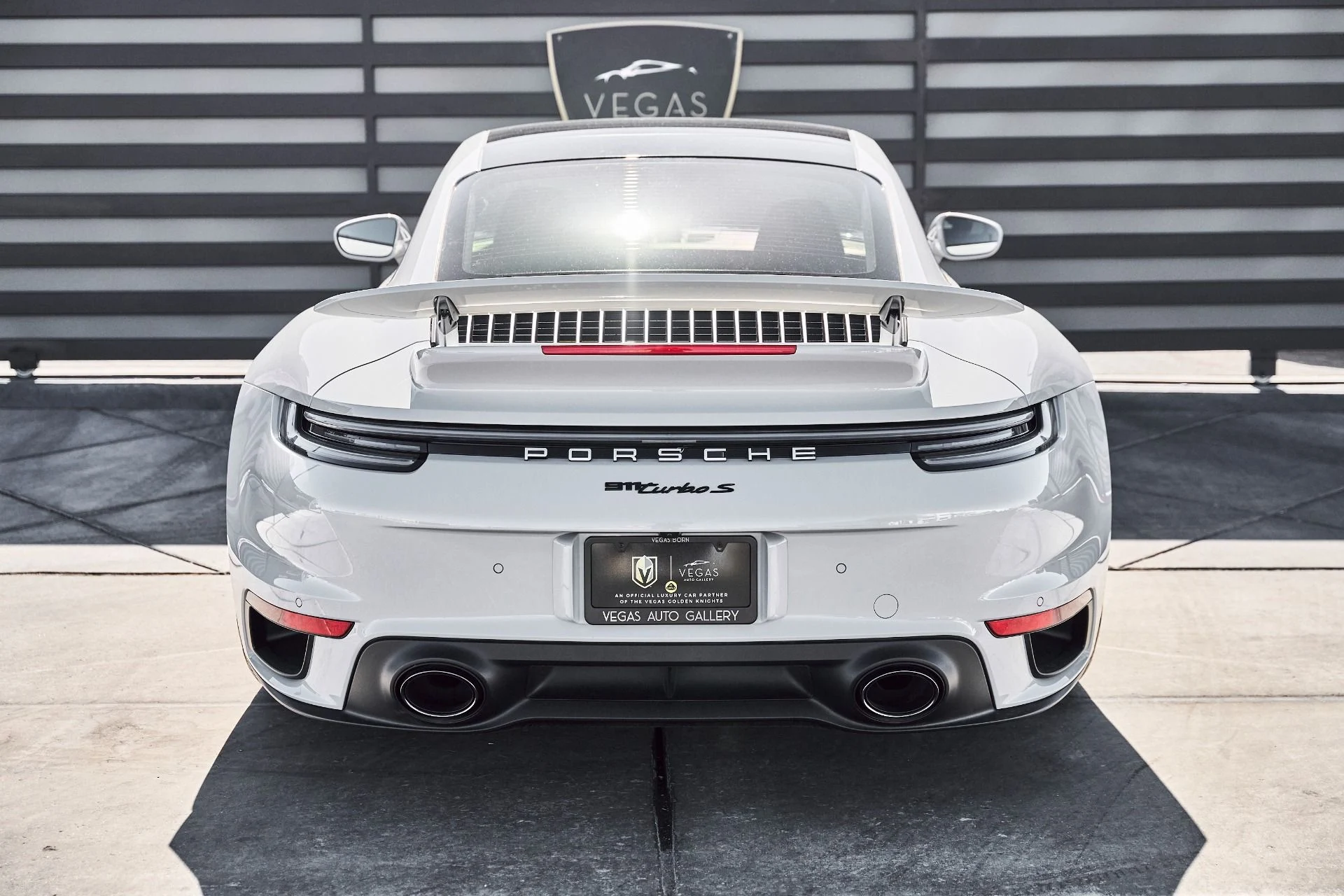 mph014_2953543157_Used_2021_Porsche_911_Turbo_S_1780422451_63e0f2dc8c