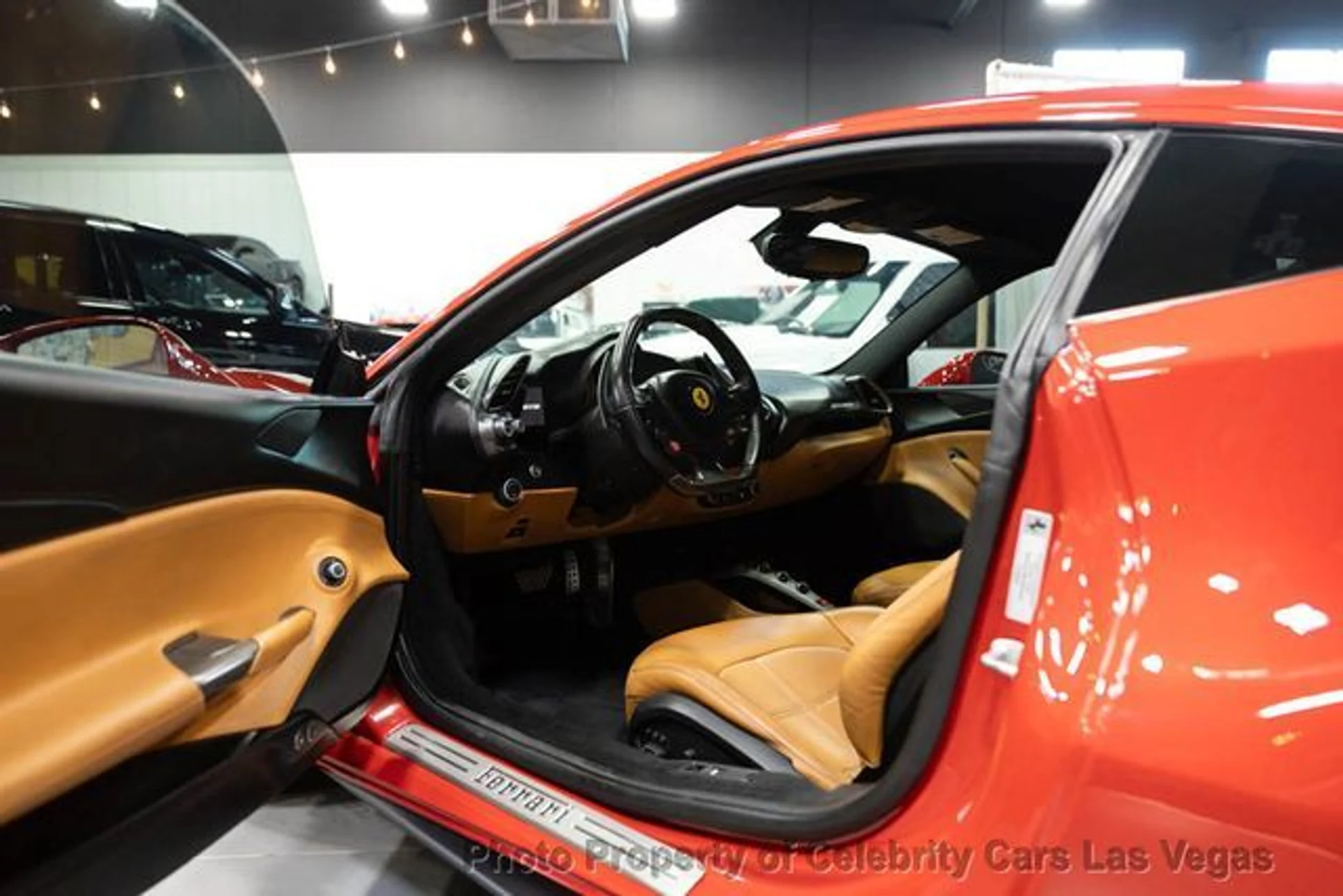 mph014_2954215490_used_2018_ferrari_488_gtb_coupe_9707_23093492_19_640_ce9f31dec7