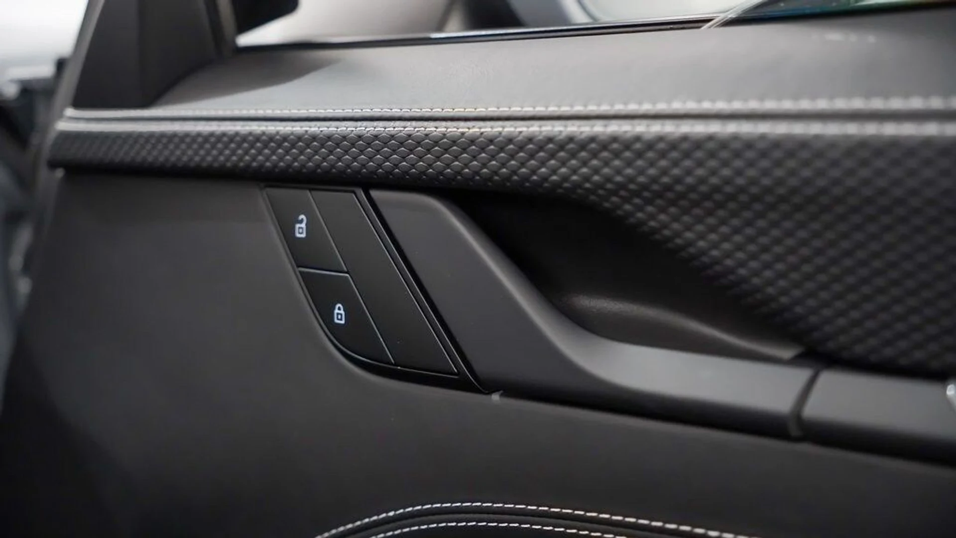 mph014_2956451993_dcb3ba1d232969d051c927f86fb3a034x_78c07e7b42