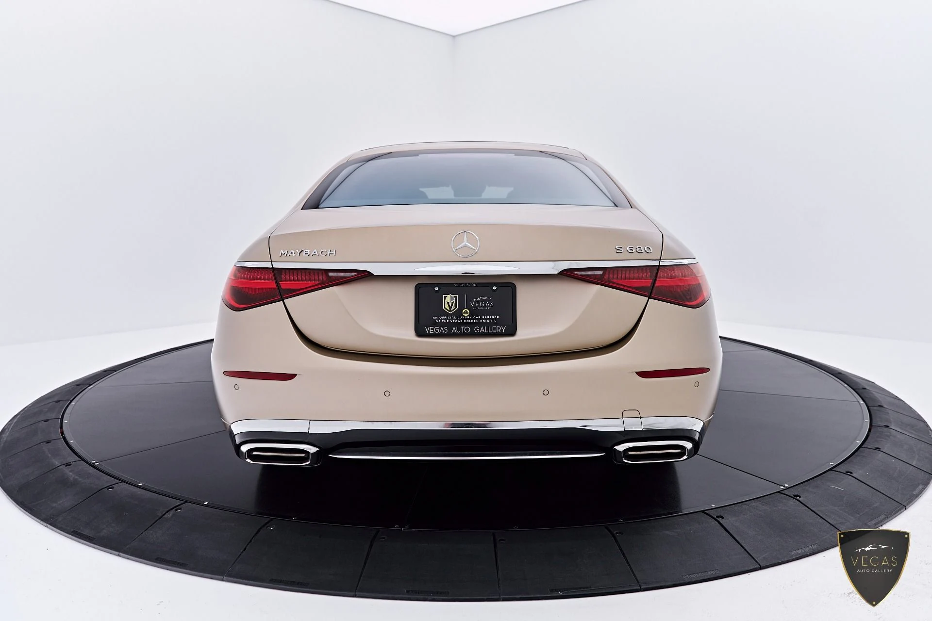 mph014_2957906437_Used_2024_Mercedes_Benz_S_Class_Maybach_S_680_1783156559_938f569abd