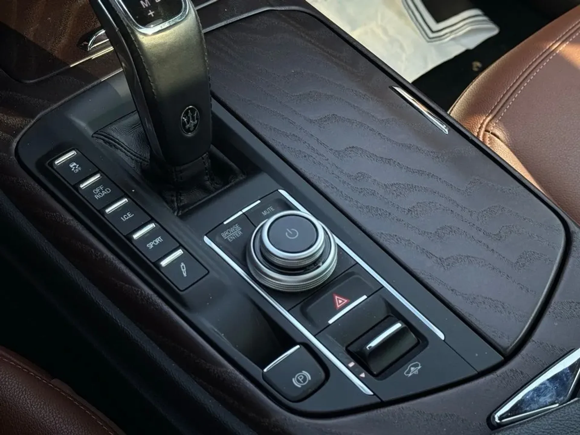 mph014_2962433916_q87doqedm13nia8nuygxt4vyxvzt_dd343540a7