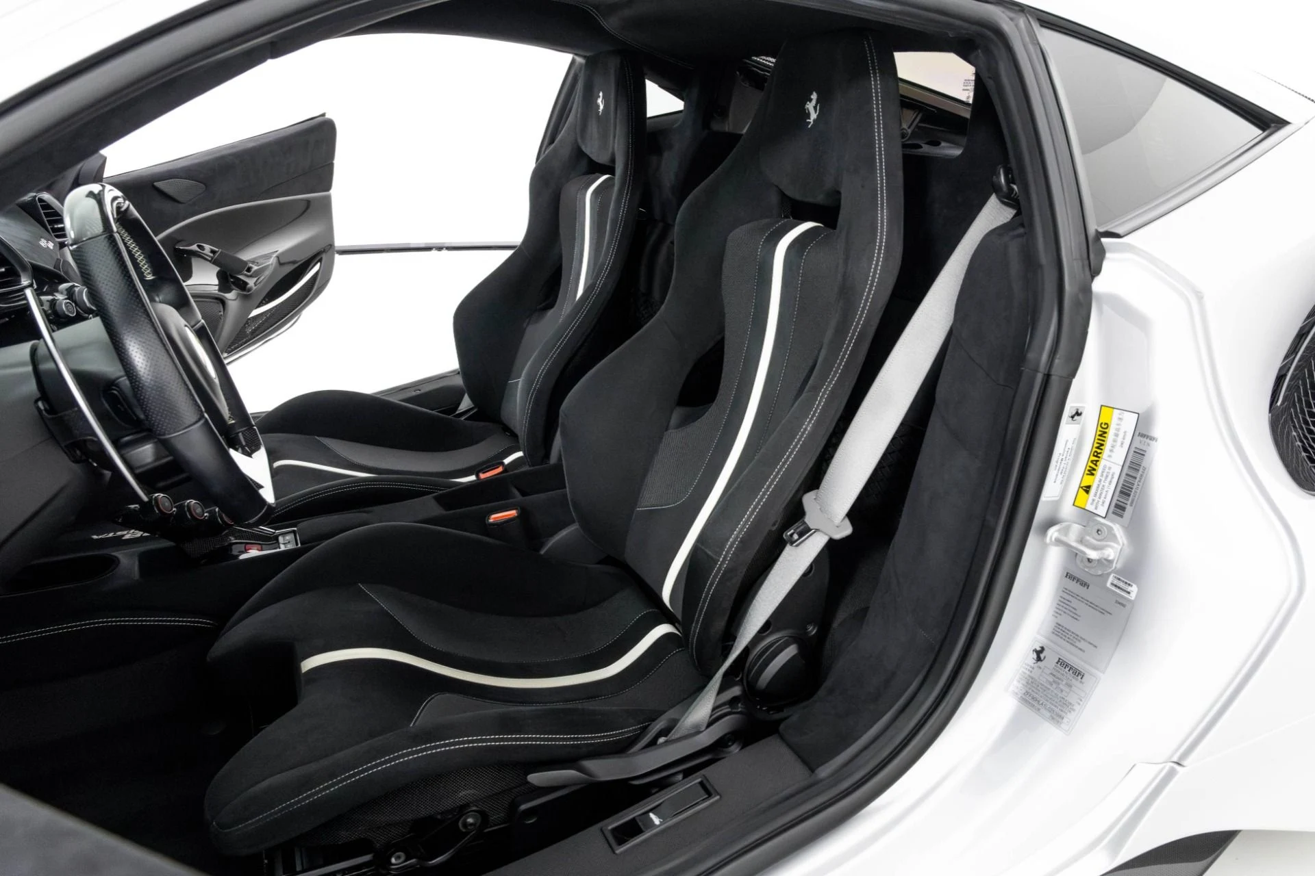 mph014_2970101787_Used_2020_Ferrari_488_Pista_Coupe_1763510177_8ba5cc6959