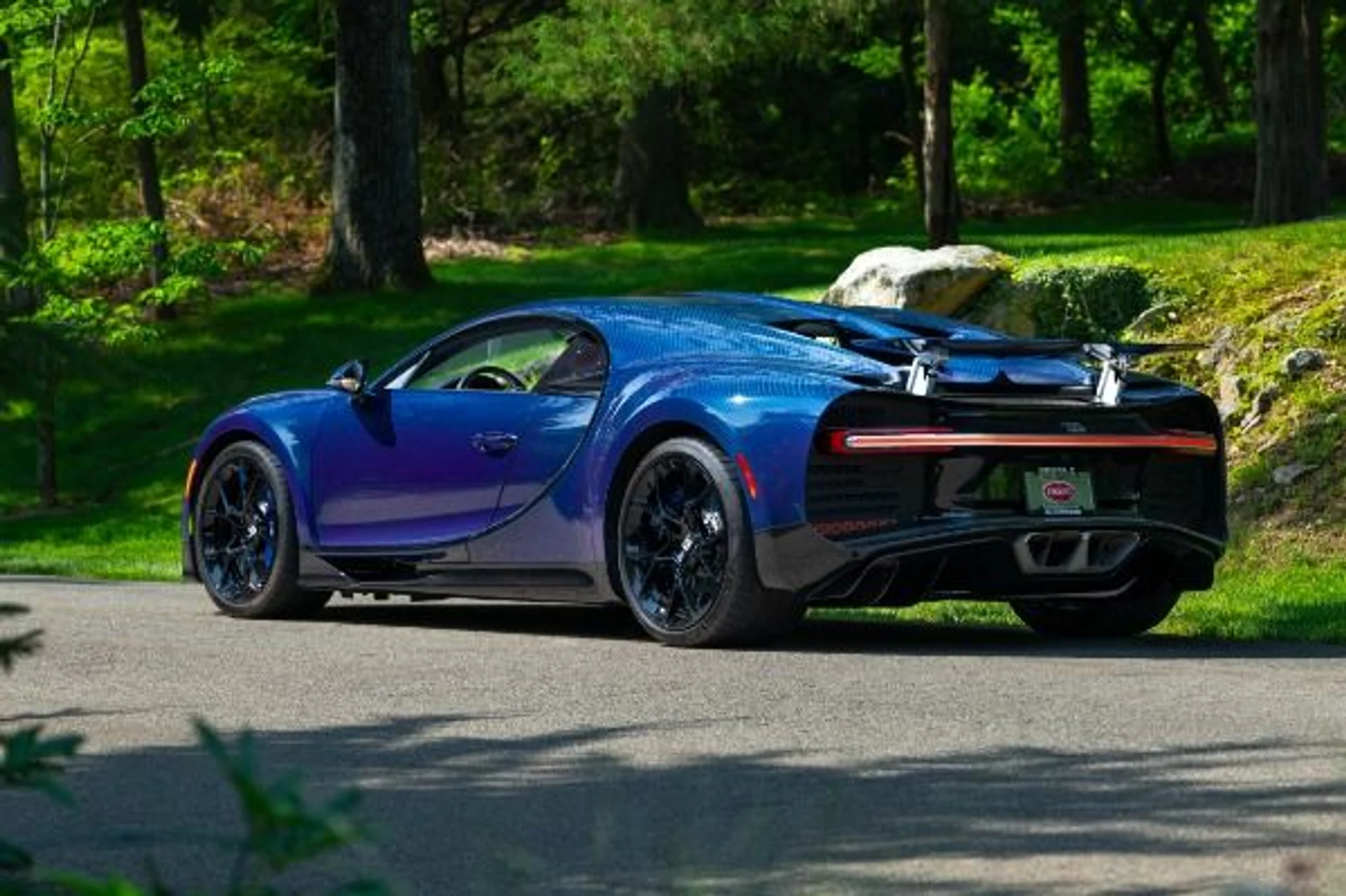 mph014_2975260447_Used_2018_Bugatti_Chiron_Chiron_d8753283d2