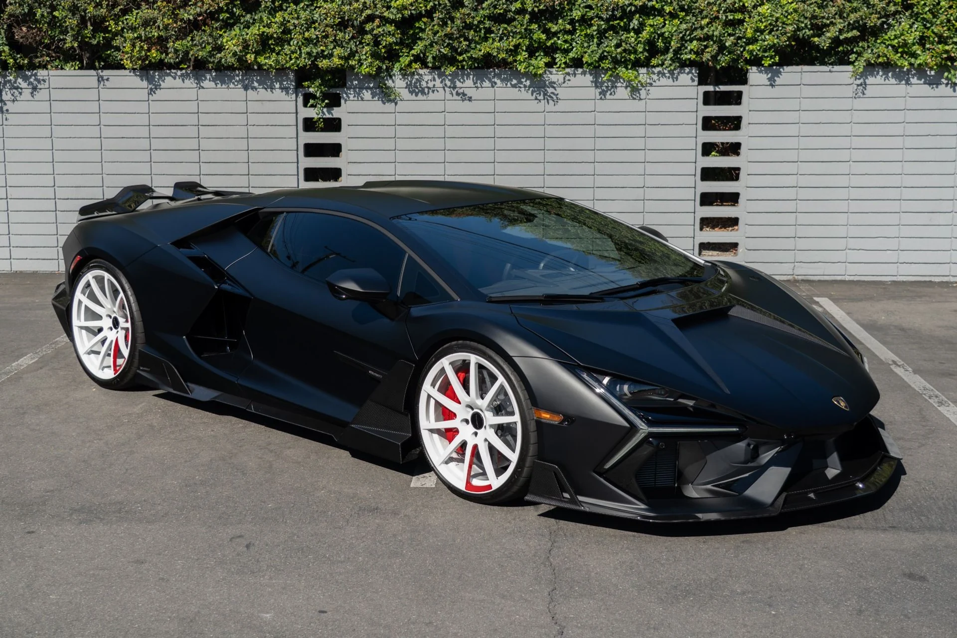 mph014_2976946194_Used_2024_Lamborghini_Revuelto_Mansory_1757354394_78f83ea68c