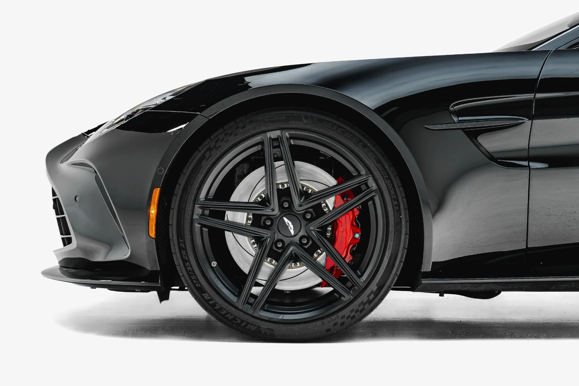 mph014_297706562_Used_2025_Aston_Martin_Vantage_1790202696_3b6b308525