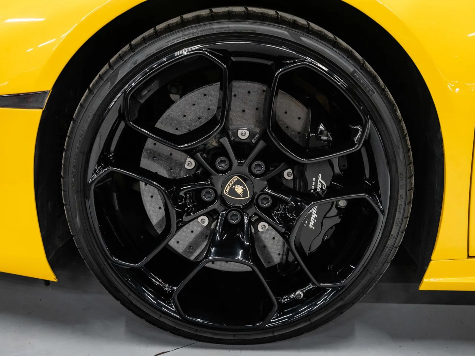 mph014_297945004_lamborghini_huracan_2017_f776249572