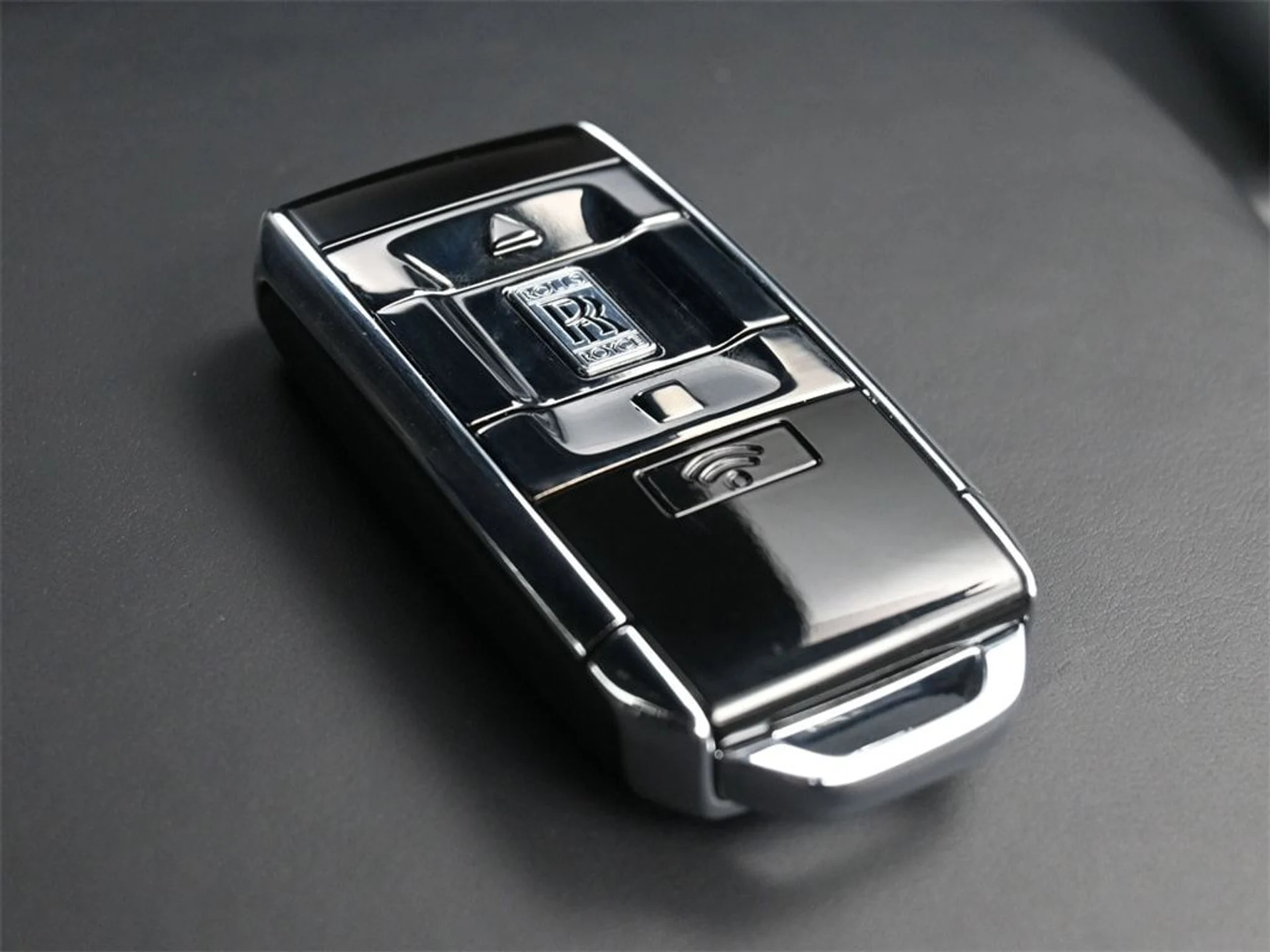 mph014_2980417414_00422a3212fcc5f94fee4a0ed83eb471x_db944816fa