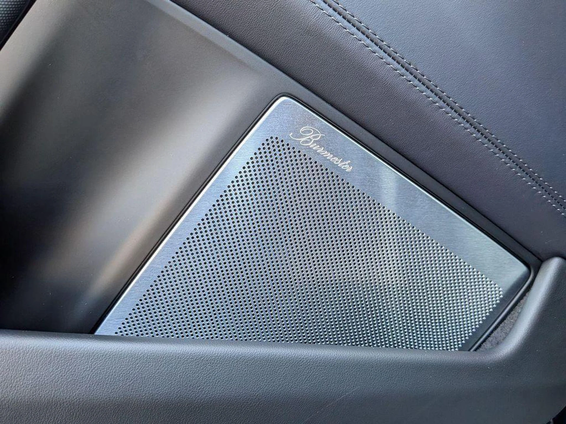 mph014_2985747860_c_Jm_EG_5ng_Kv_G_Oh_Mzv_B1c_Jr_Ov_Wq_DE_faa04f5afa