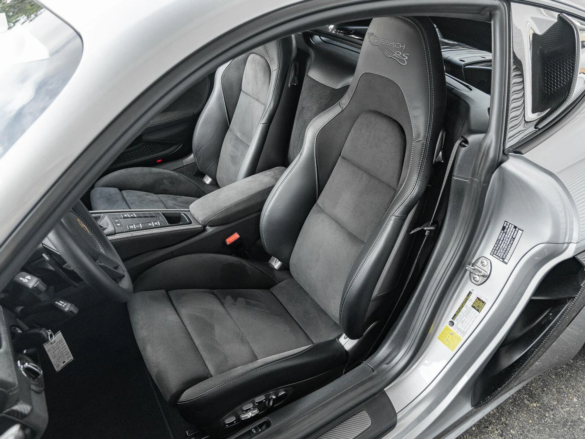 mph014_2985791799_Used_2024_Porsche_718_Cayman_GT_4_RS_1790111641_477f56a655