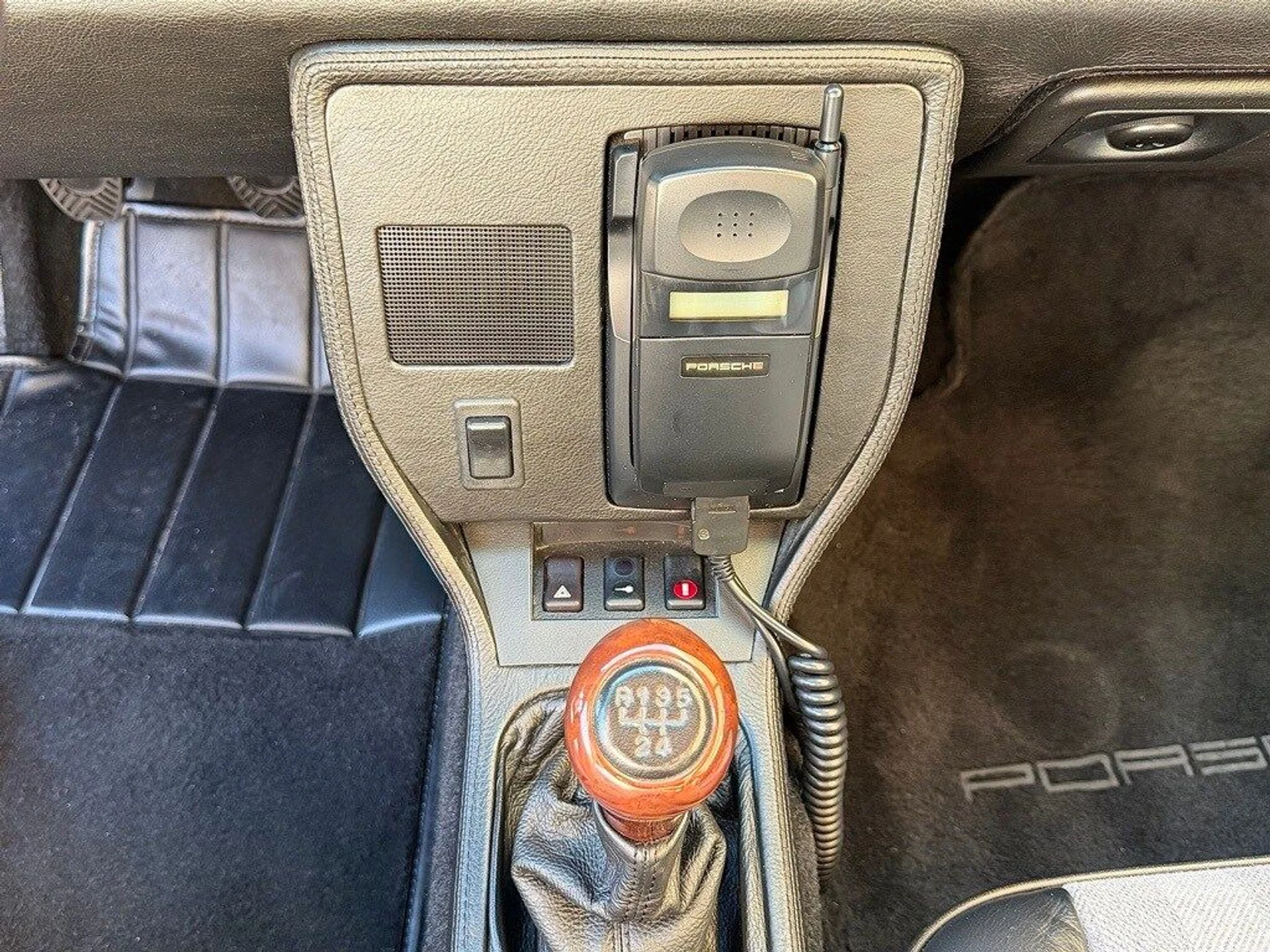 mph014_2990707832_c99682d3e186023bbce6dd325f2e753ax_b01b3c1e09