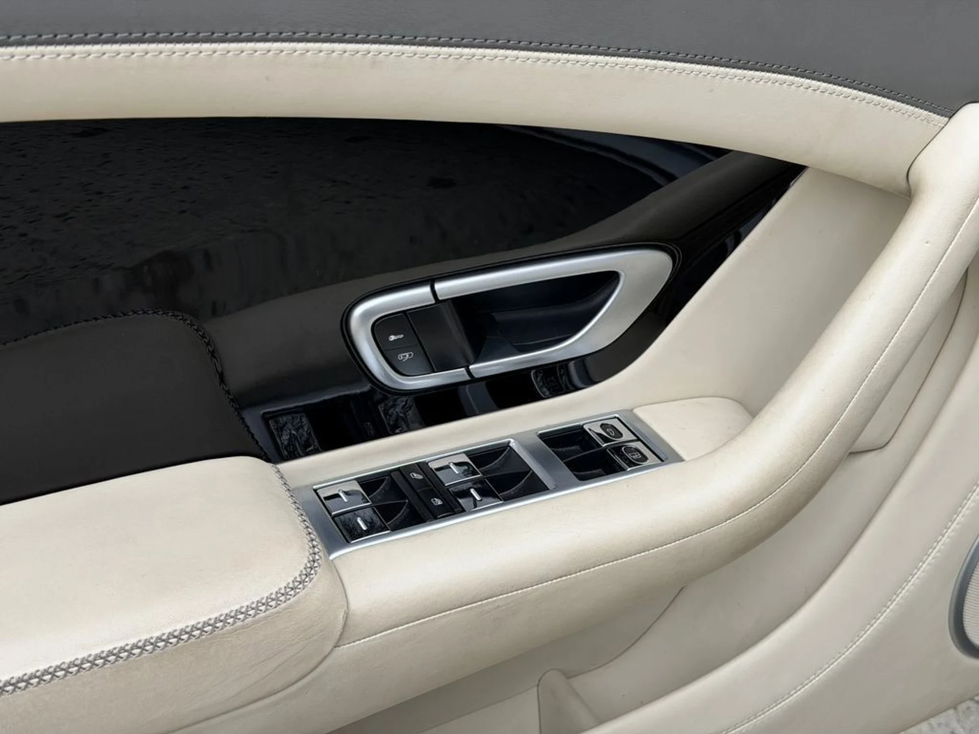 mph014_2994923204_03ba41f2f5b845d9985ca477f838de34_53fecfd99b