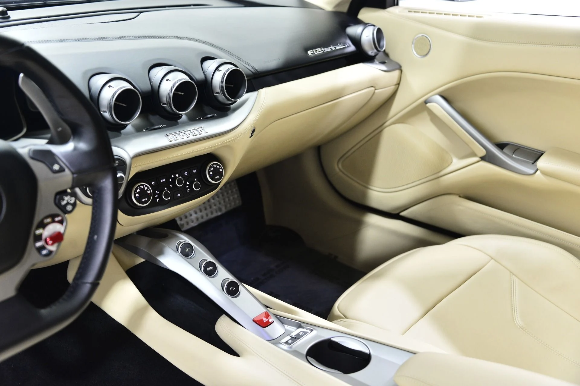 mph014_3000590988_Used_2015_Ferrari_F12berlinetta_V12_Power_Extended_Leather_Sport_Exhaust_Metal_Grille_1756410303_fae18c0685