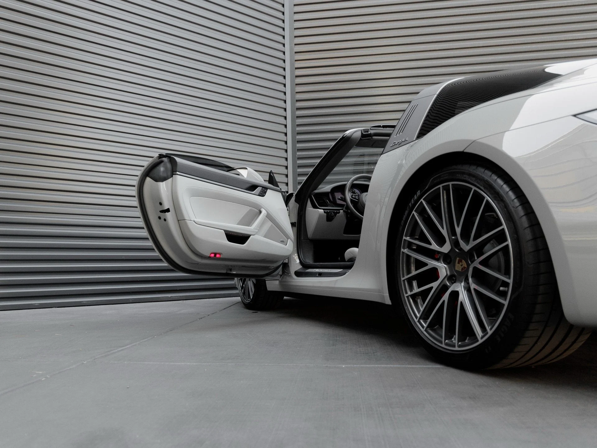 mph014_3015536881_15_31f71658de