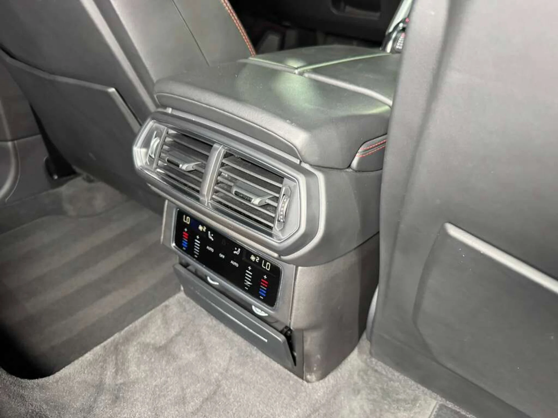 mph014_3025942078_622dbc850d0e5a42433360c4047a6c1b_ca60b70807