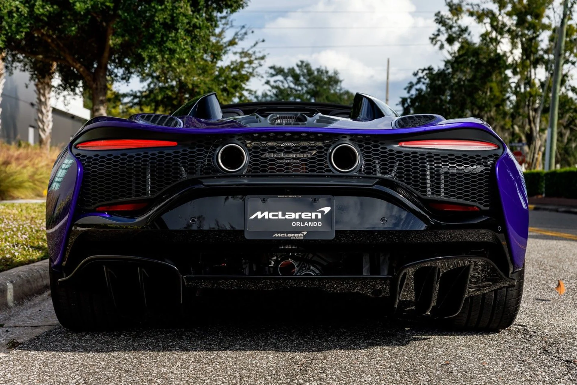 mph014_3027722678_620_p15_l_8e56218d00