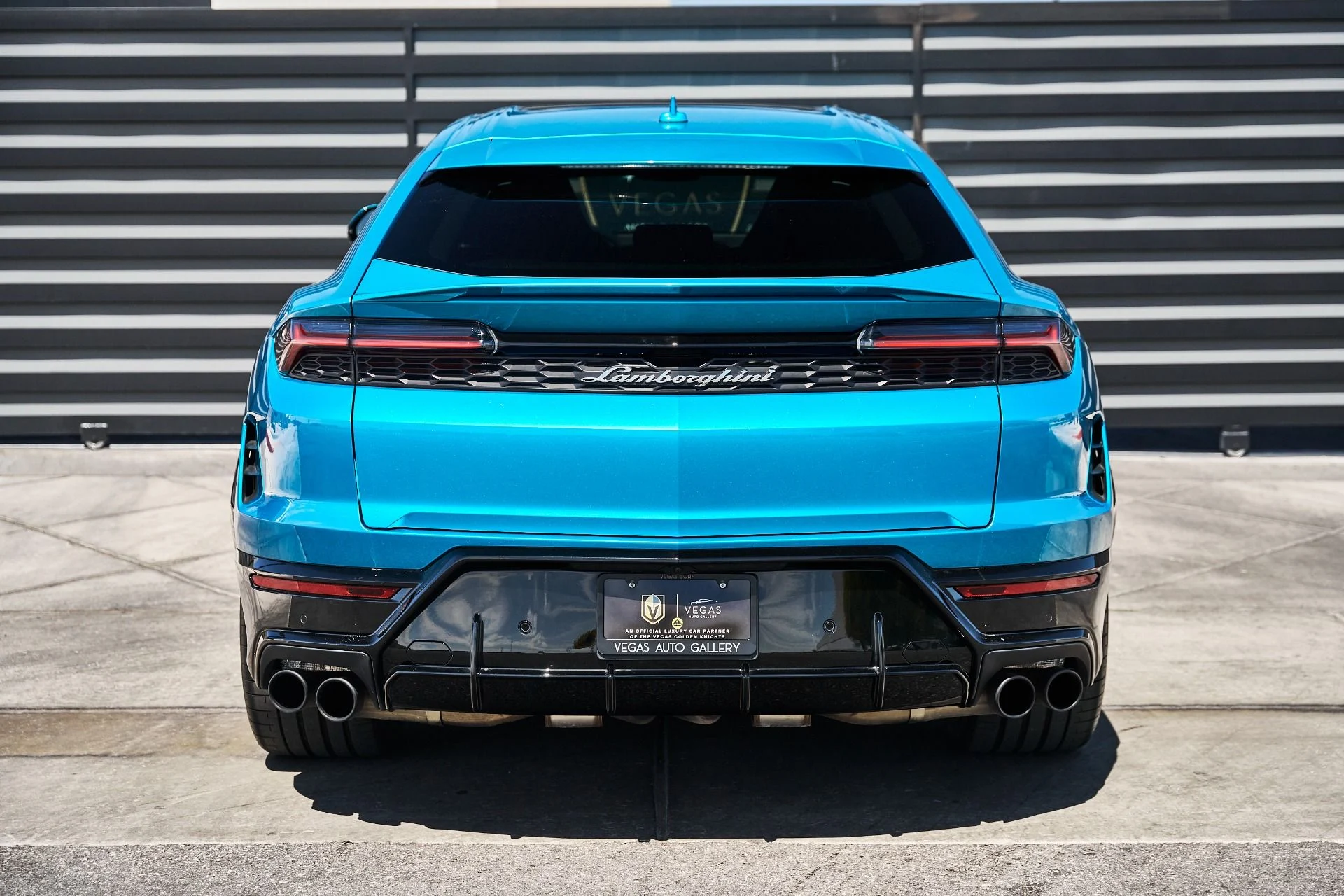 mph014_3032105589_Used_2025_Lamborghini_Urus_SE_1781314182_eb697f3394