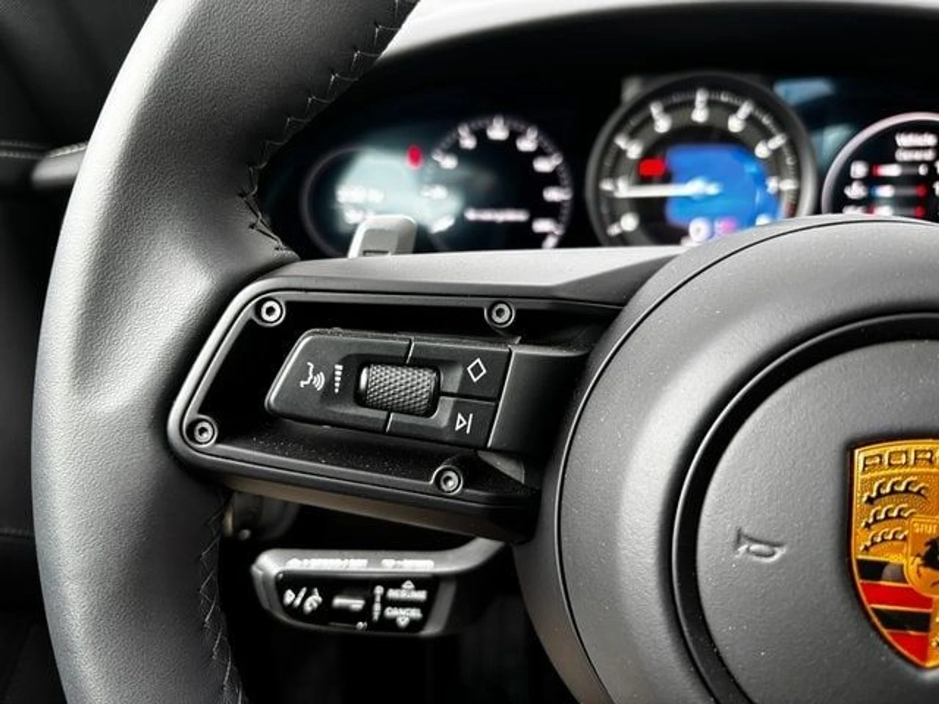 mph014_3032305398_566c065da13b4a4104405c04dc39d665x_fc68ac9a65