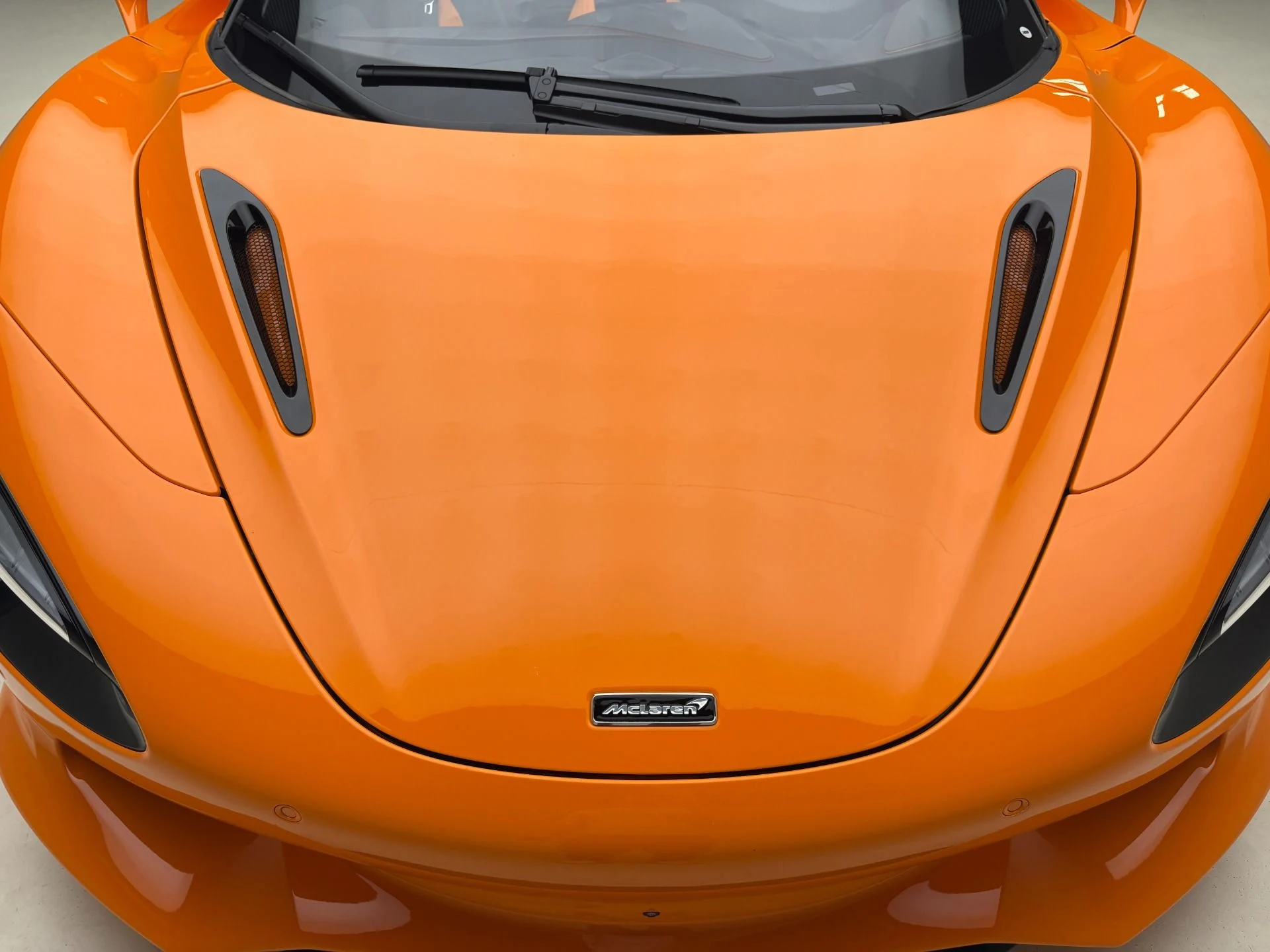 mph014_3034523092_Used_2025_Mc_Laren_750_S_Spider_1777582720_075fa2cfe9