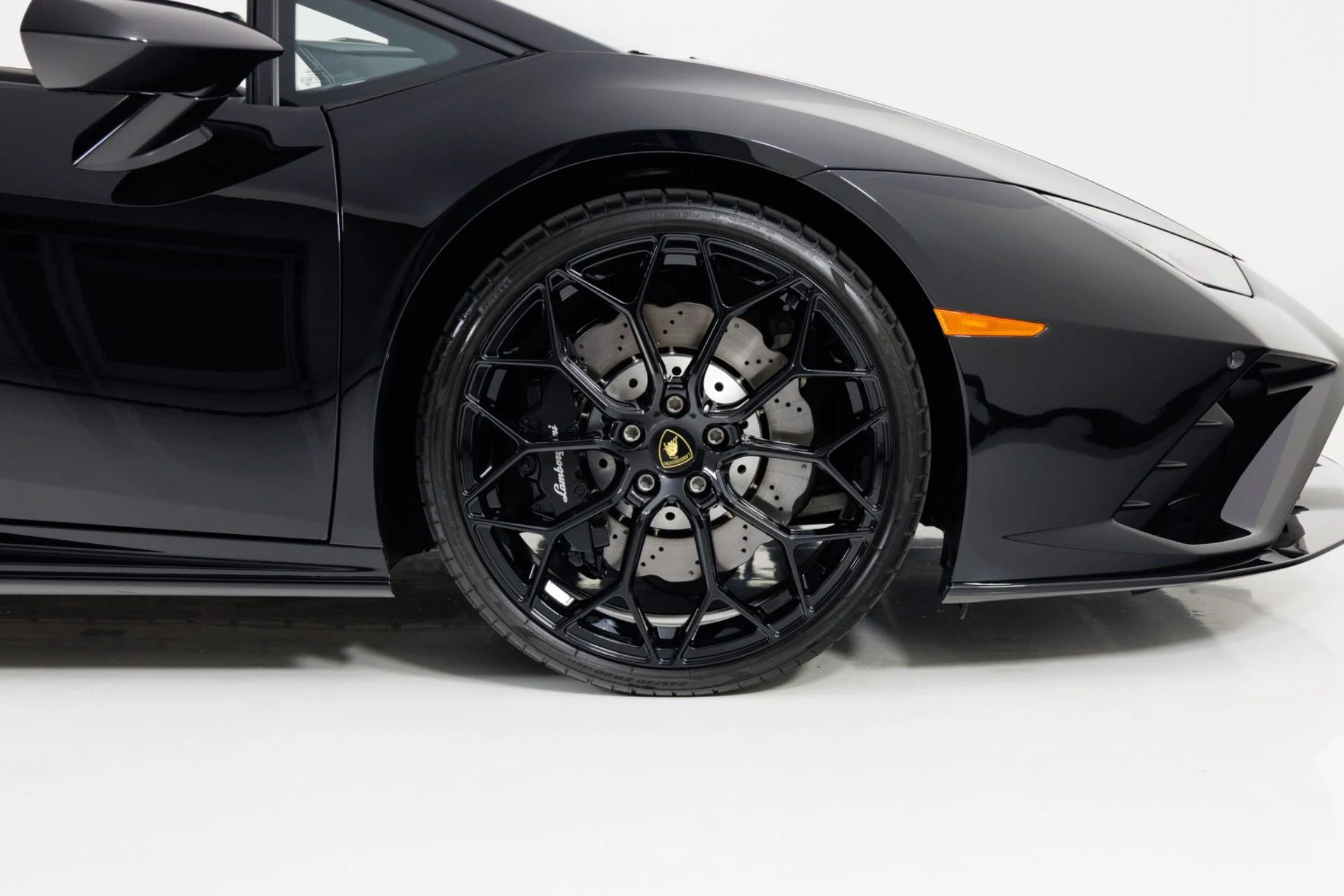 mph014_3039095041_Used_2021_Lamborghini_Huracan_EVO_1784066639_f3969d5a4e