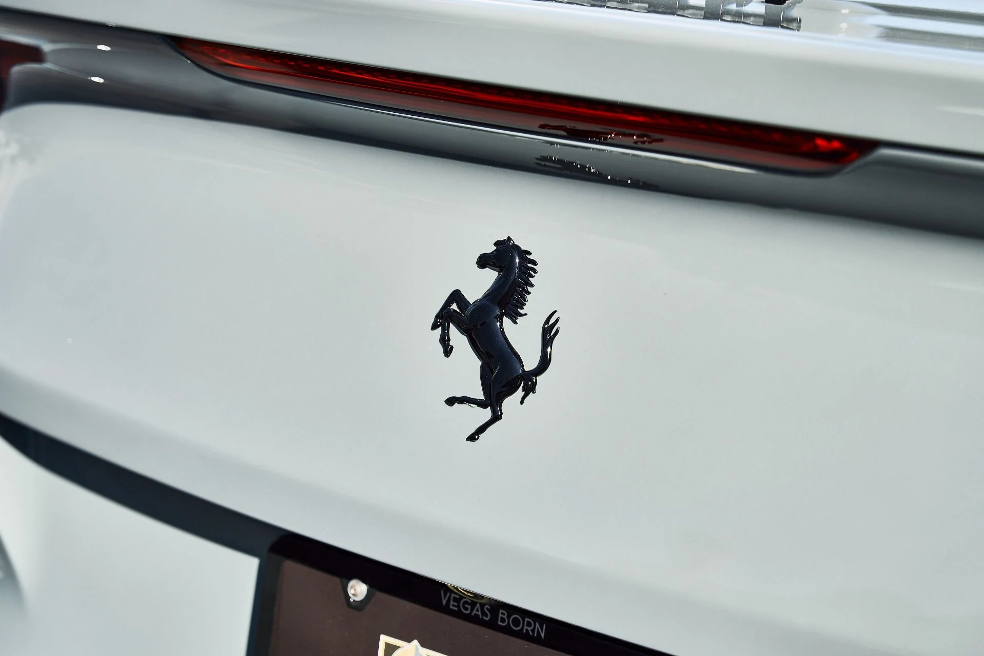 mph014_3040675091_Used_2023_Ferrari_812_GTS_Base_1785431343_c341ae0bae