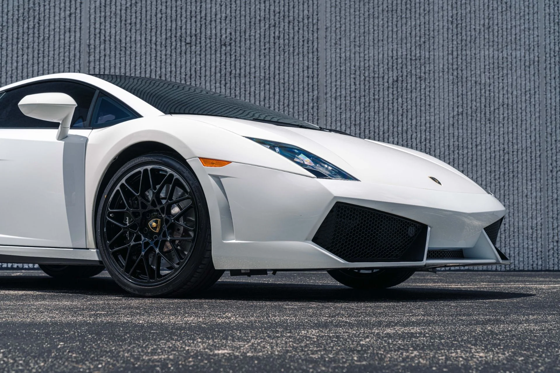 mph014_304401823_Used_2013_Lamborghini_Gallardo_LP_550_2_w_Front_Lift_Reverse_Camera_Branding_Pack_1712609613_9ceece88f3