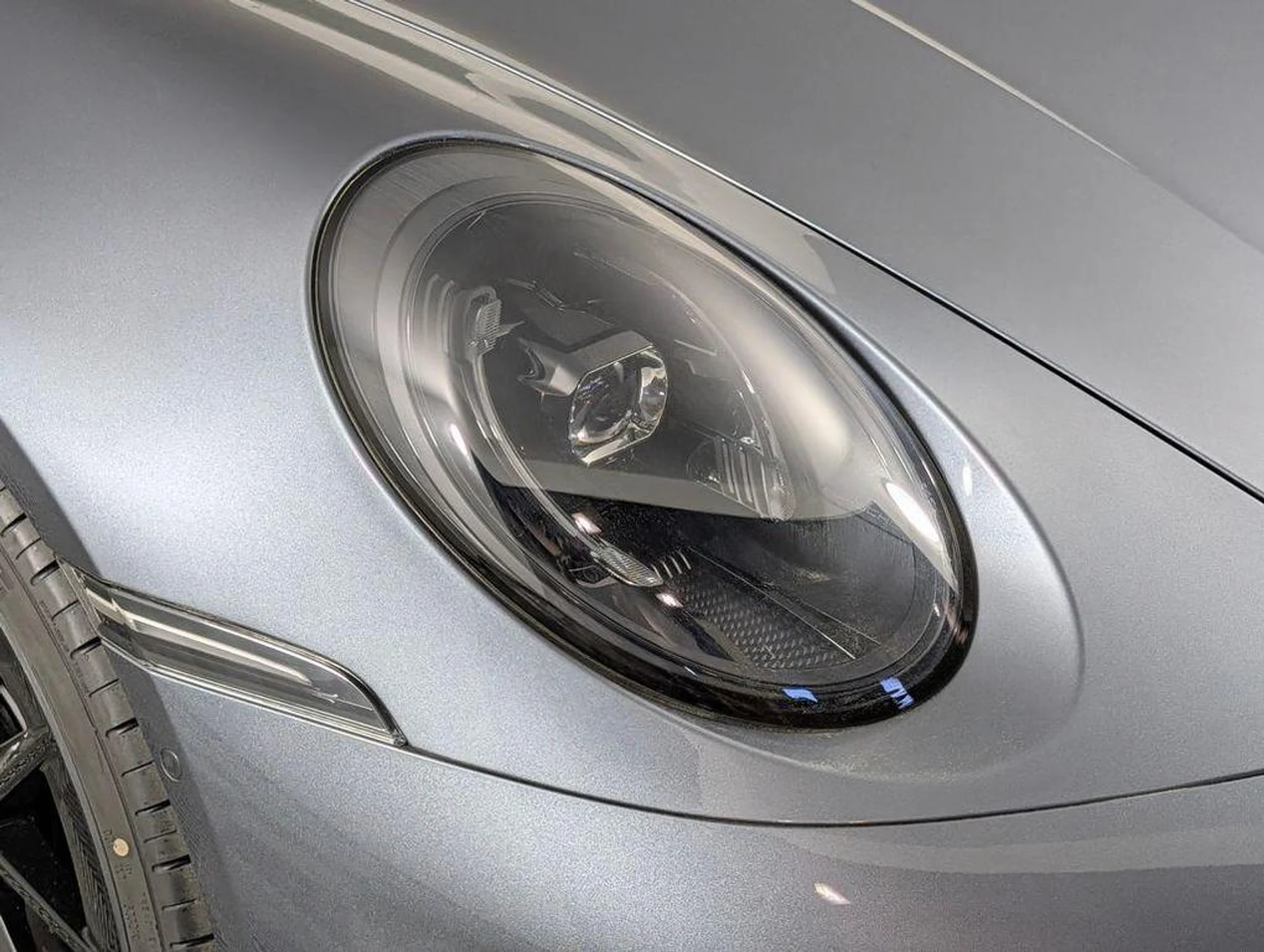 mph014_304784945_R_Owj4l_YBA_Lo_Nqn2_PSB_Fqls_BV_Oi_M_8d333f45bd