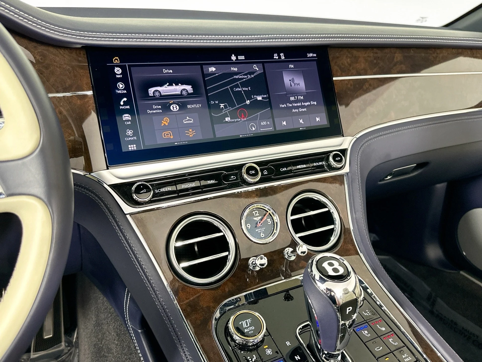 mph014_3052843697_15_4e4dae71b0