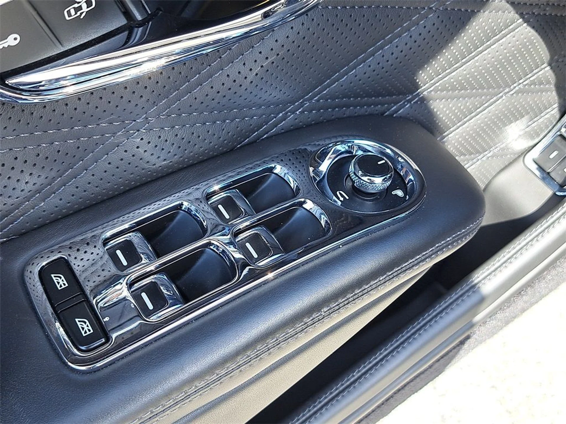 mph014_3053926434_e44c187c7a458f334fe5ad21ffae4729_dea0822958